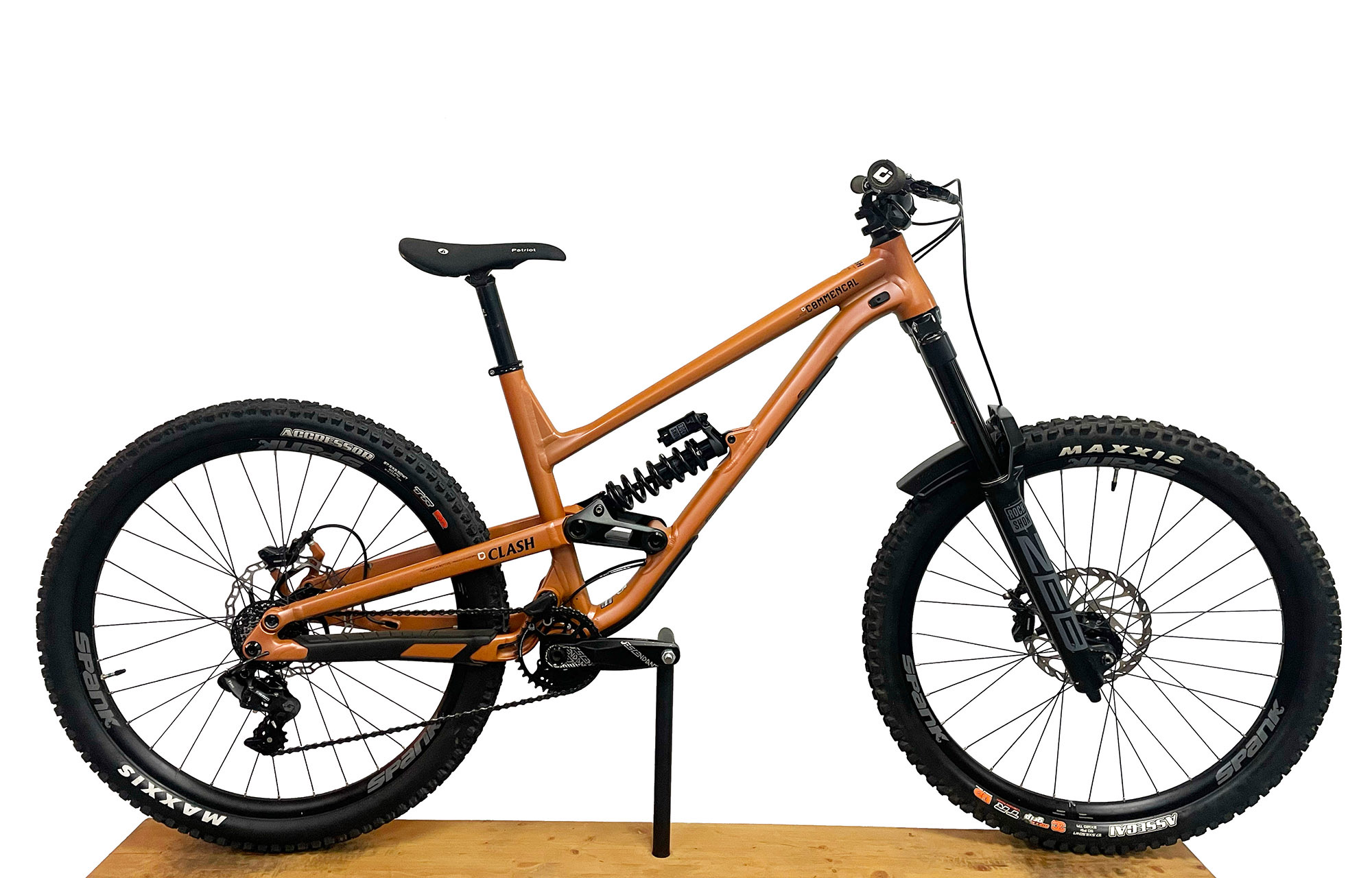 COMMENCAL CLASH RIDE PARK EDITION UTAH DIRT (L) image number null