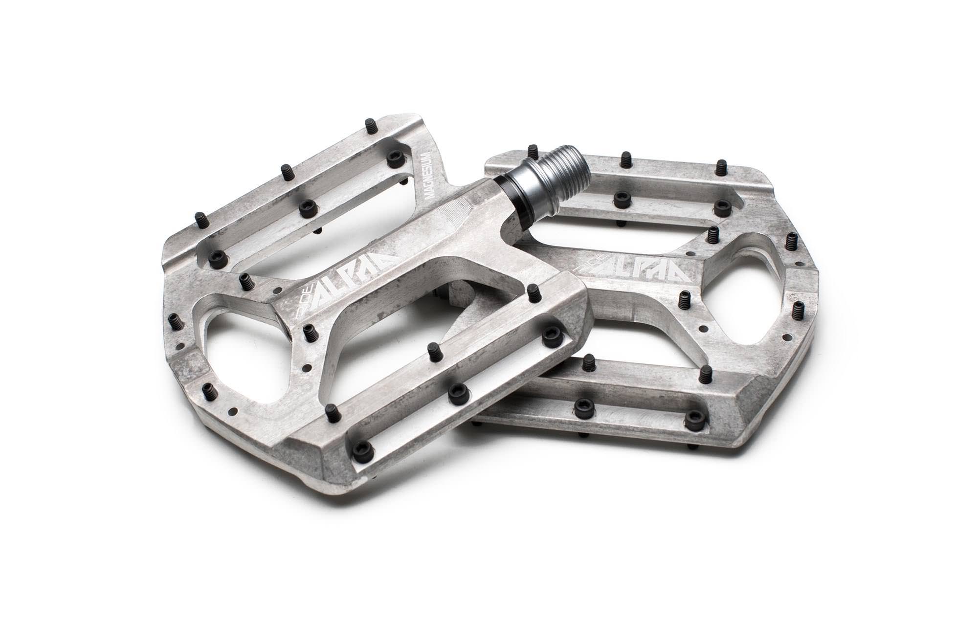 RIDE ALPHA MAGNESIUM PEDALS SILVER image number null