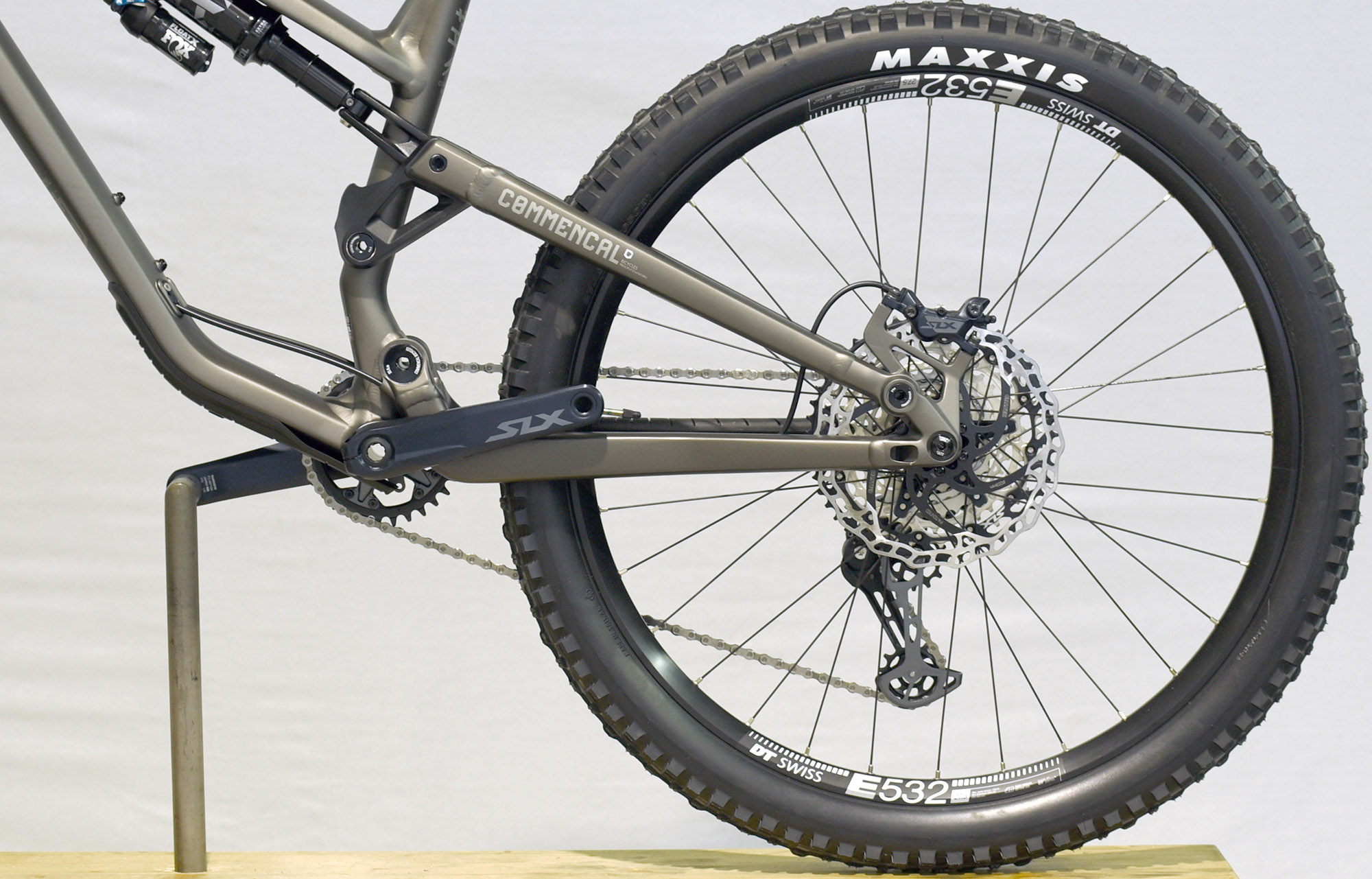 COMMENCAL META SX V4 ESSENTIAL DARK SLATE - L (22130603) image number null