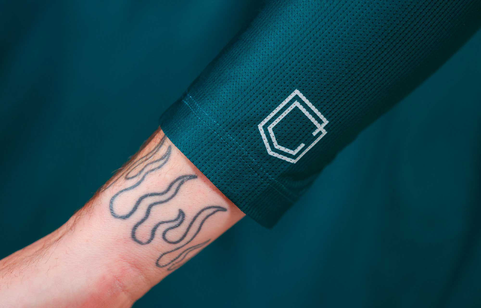 COMMENCAL LONG SLEEVE CORPORATE JERSEY LAGOON image number 3