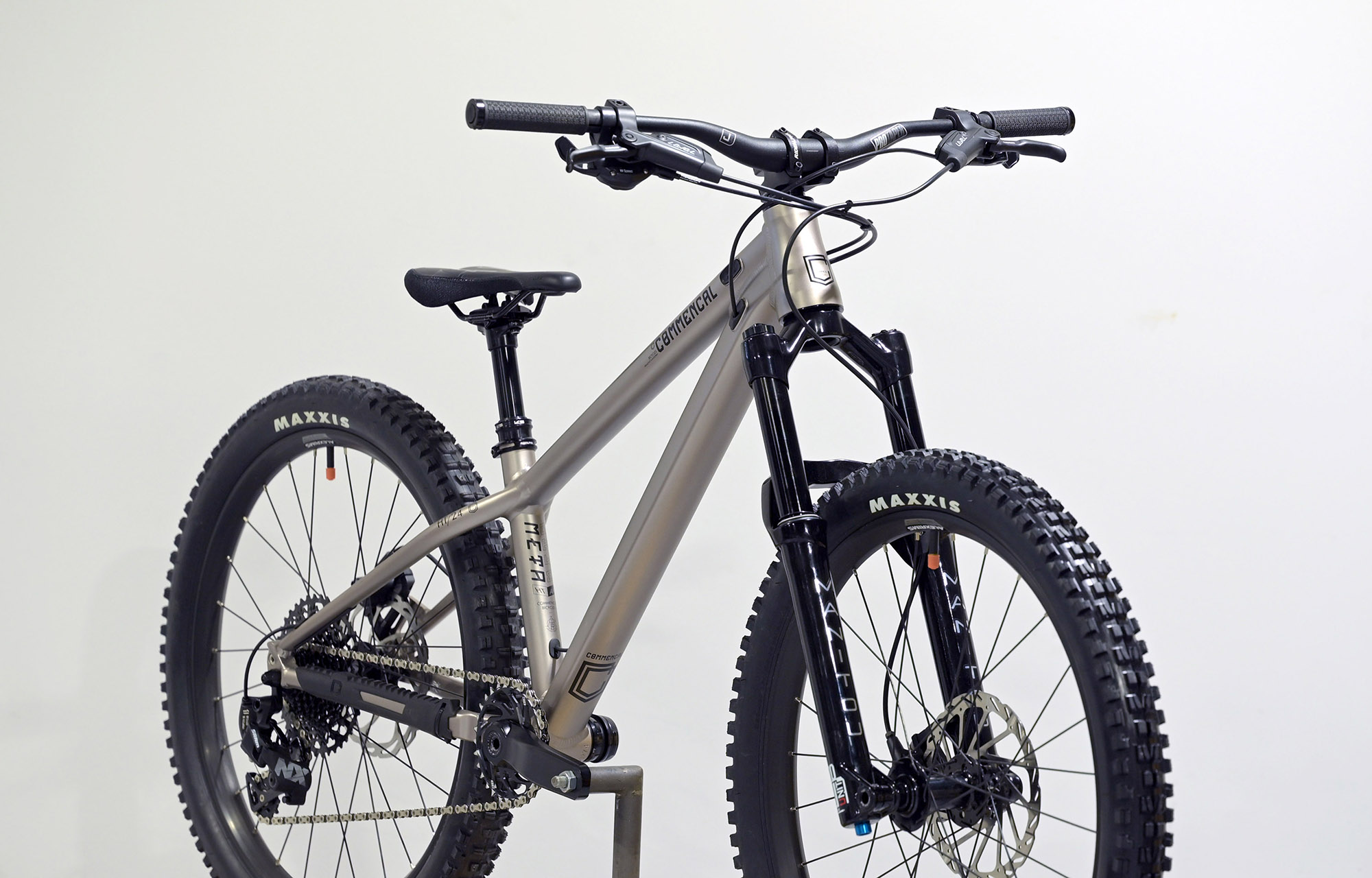 COMMENCAL META HT 24 CHAMPAGNE - (22170200) image cover number large 2