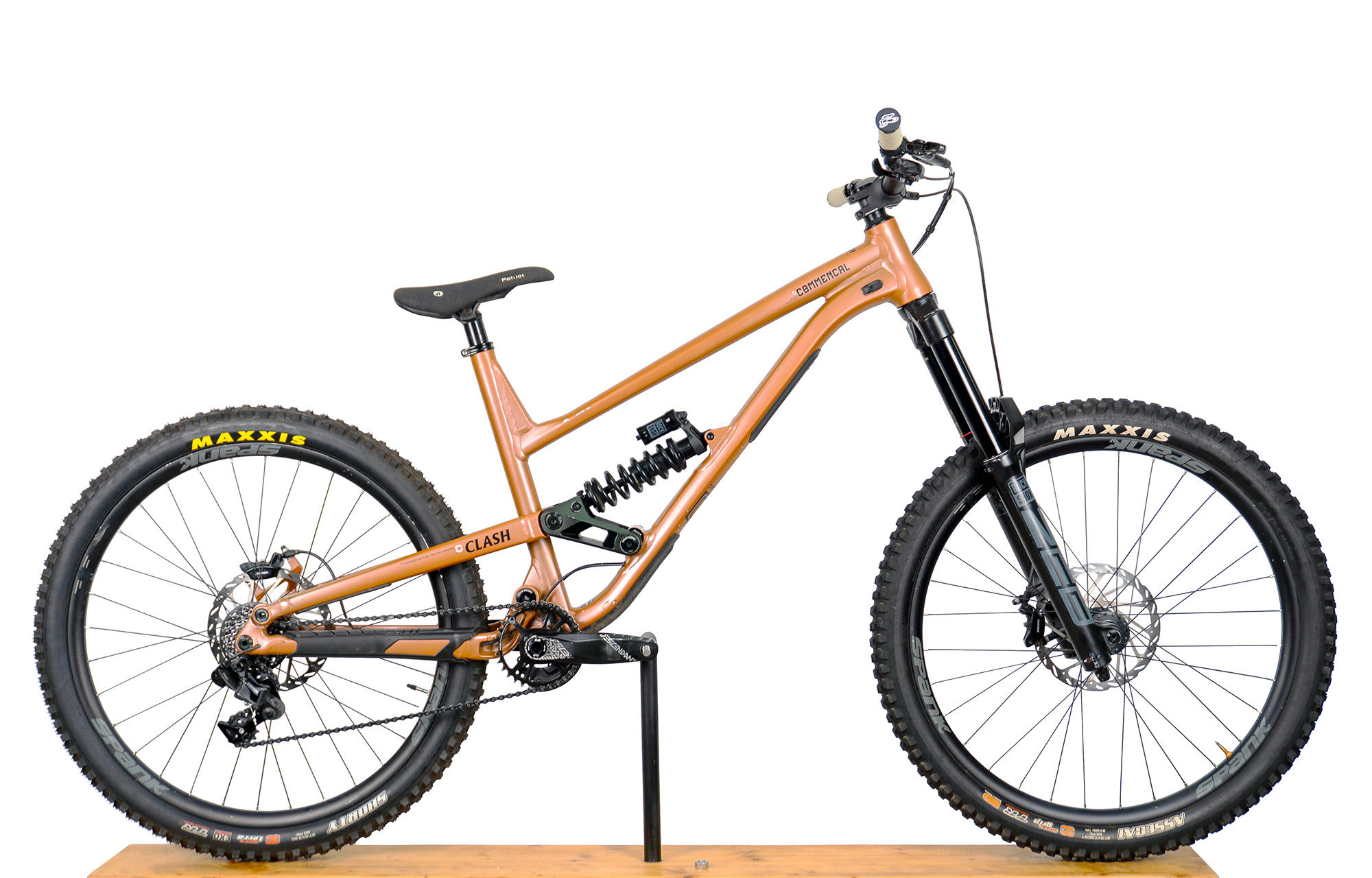 COMMENCAL CLASH RIDE PARK EDITION UTAH DIRT - XL (22131804) image number null