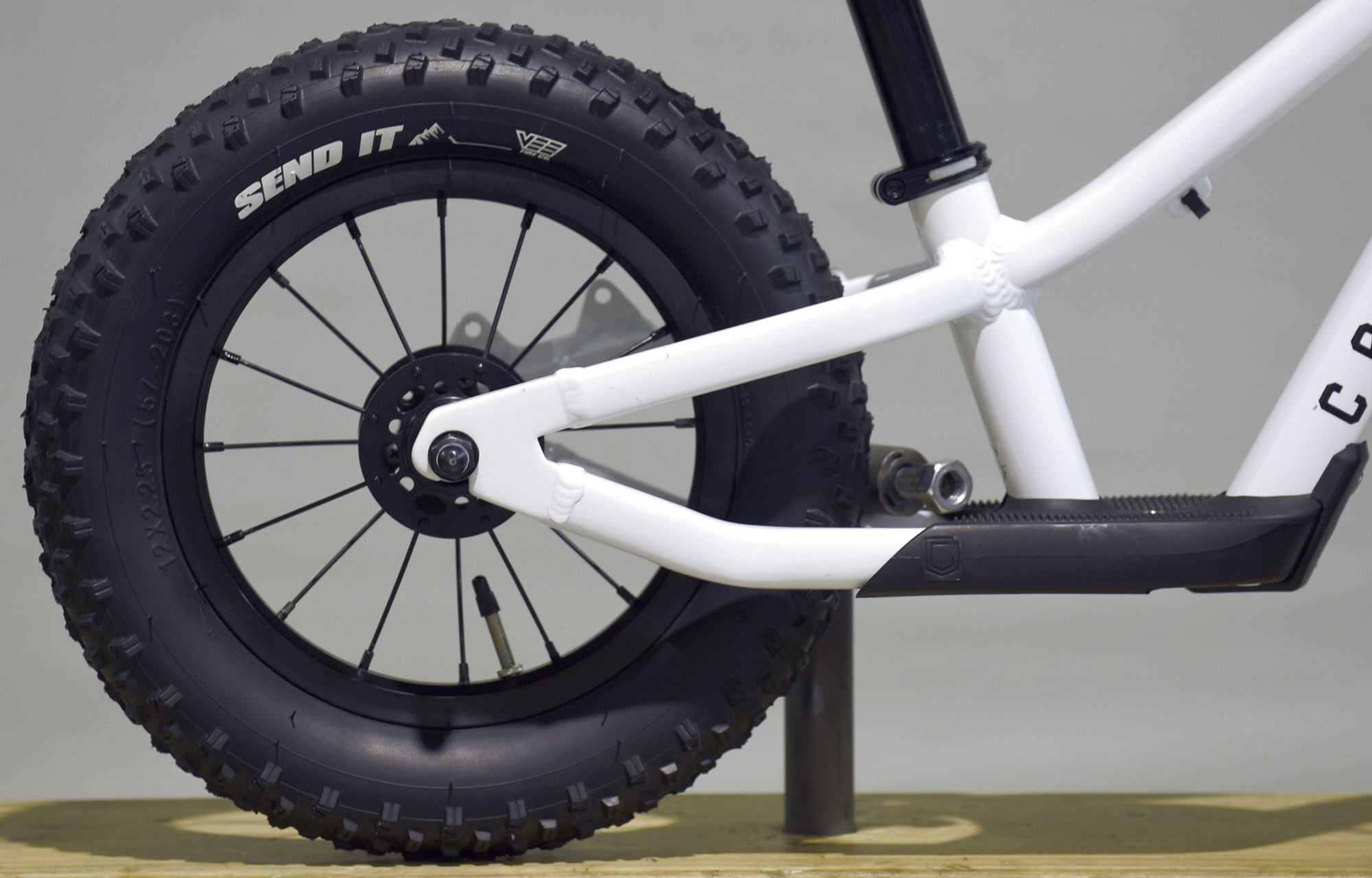 COMMENCAL RAMONES 12 PUSH BIKE PURE WHITE - (23177800) image number null