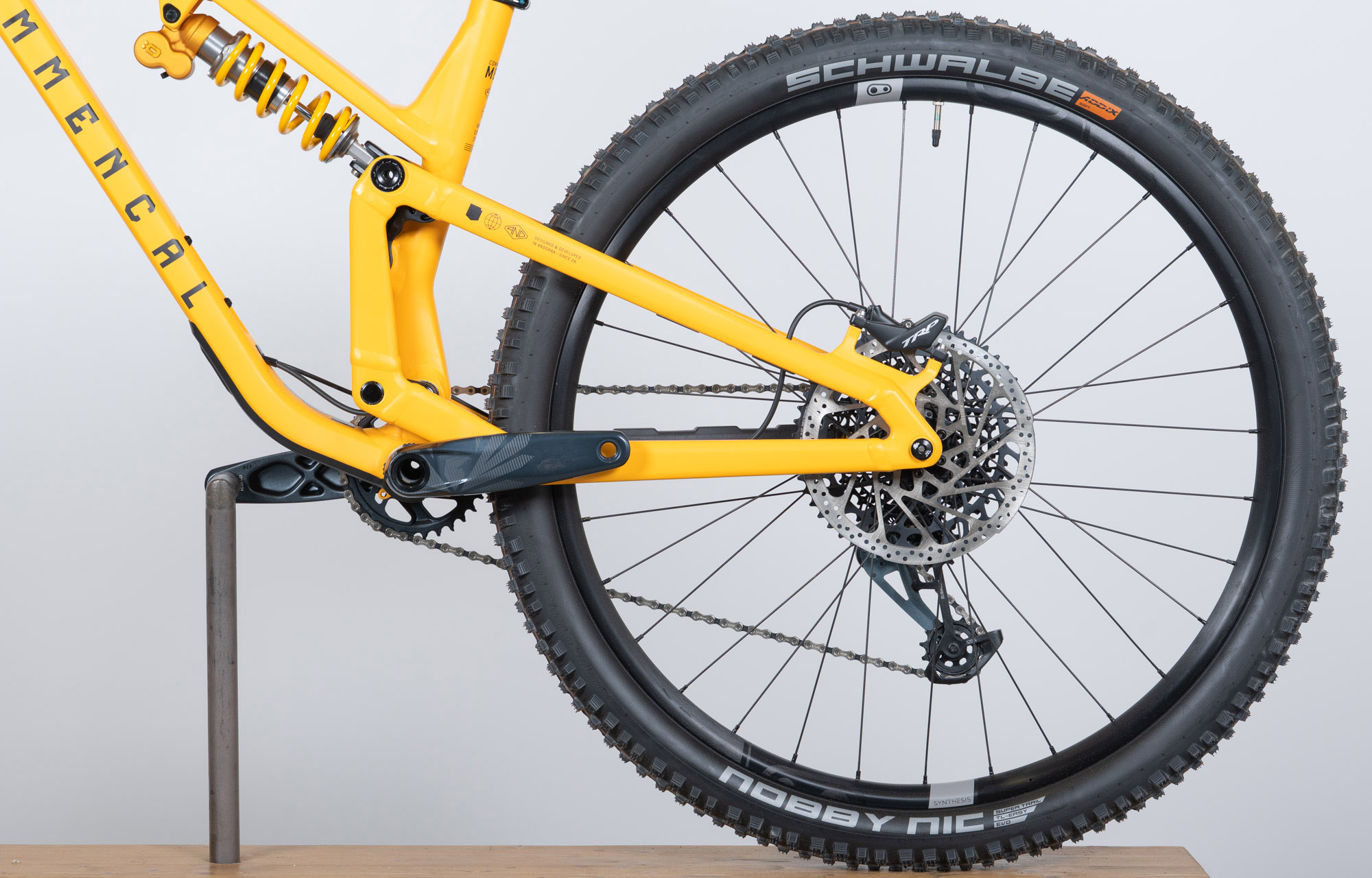 COMMENCAL META V5 OHLINS EDITION YELLOW - M (23122402) image cover number large 3