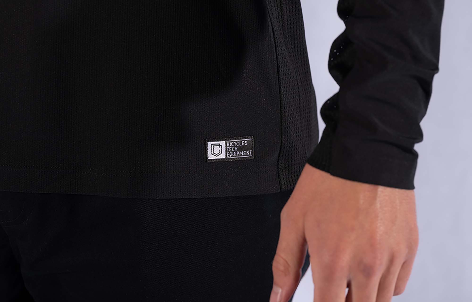 COMMENCAL SHORT SLEEVE JERSEY BASIC BLACK image number 2