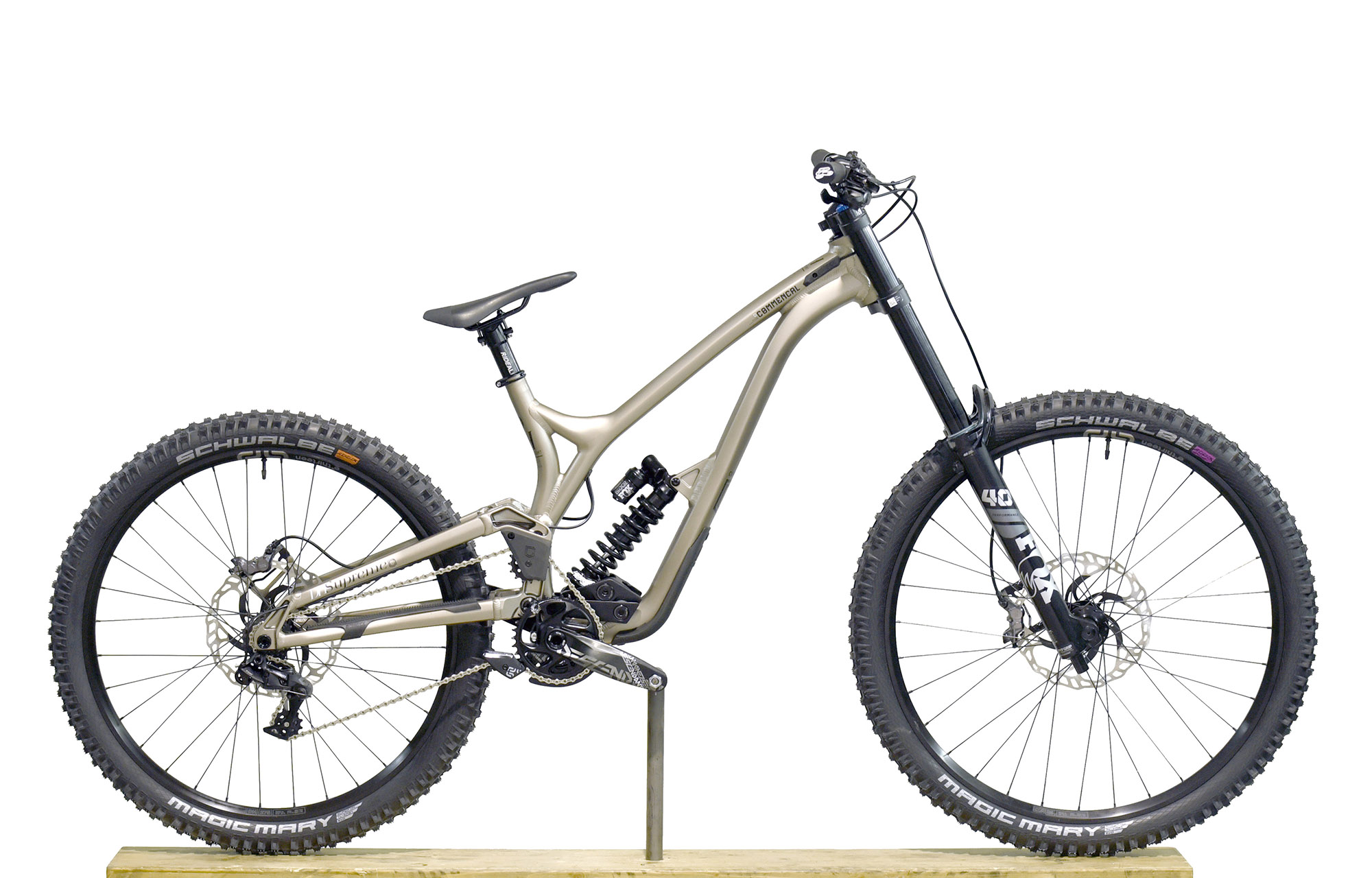 COMMENCAL SUPREME DH RACE CHAMPAGNE - M (22150102) image number null