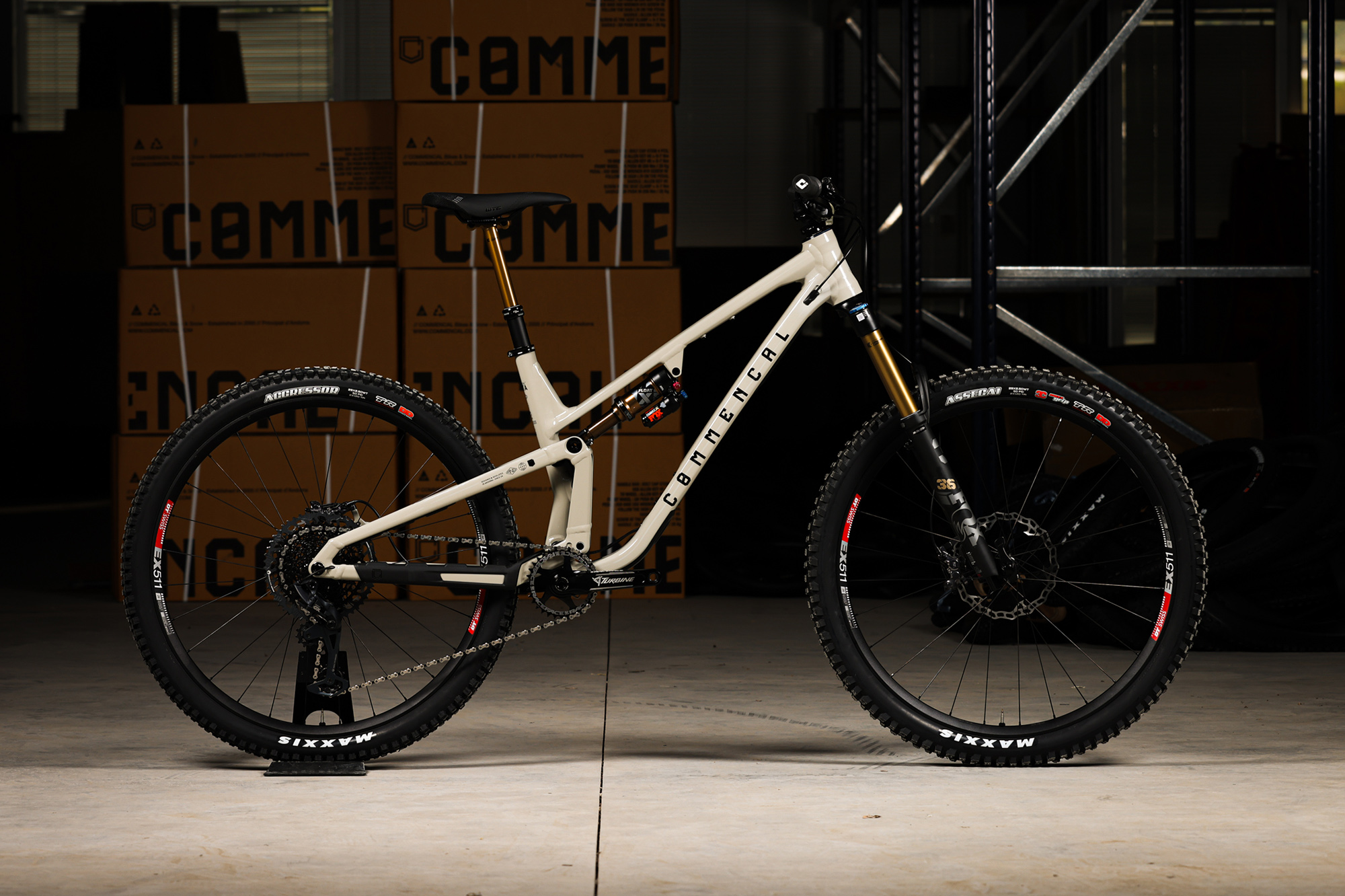 UPGRADE FRAME COMMENCAL META V5 image number null