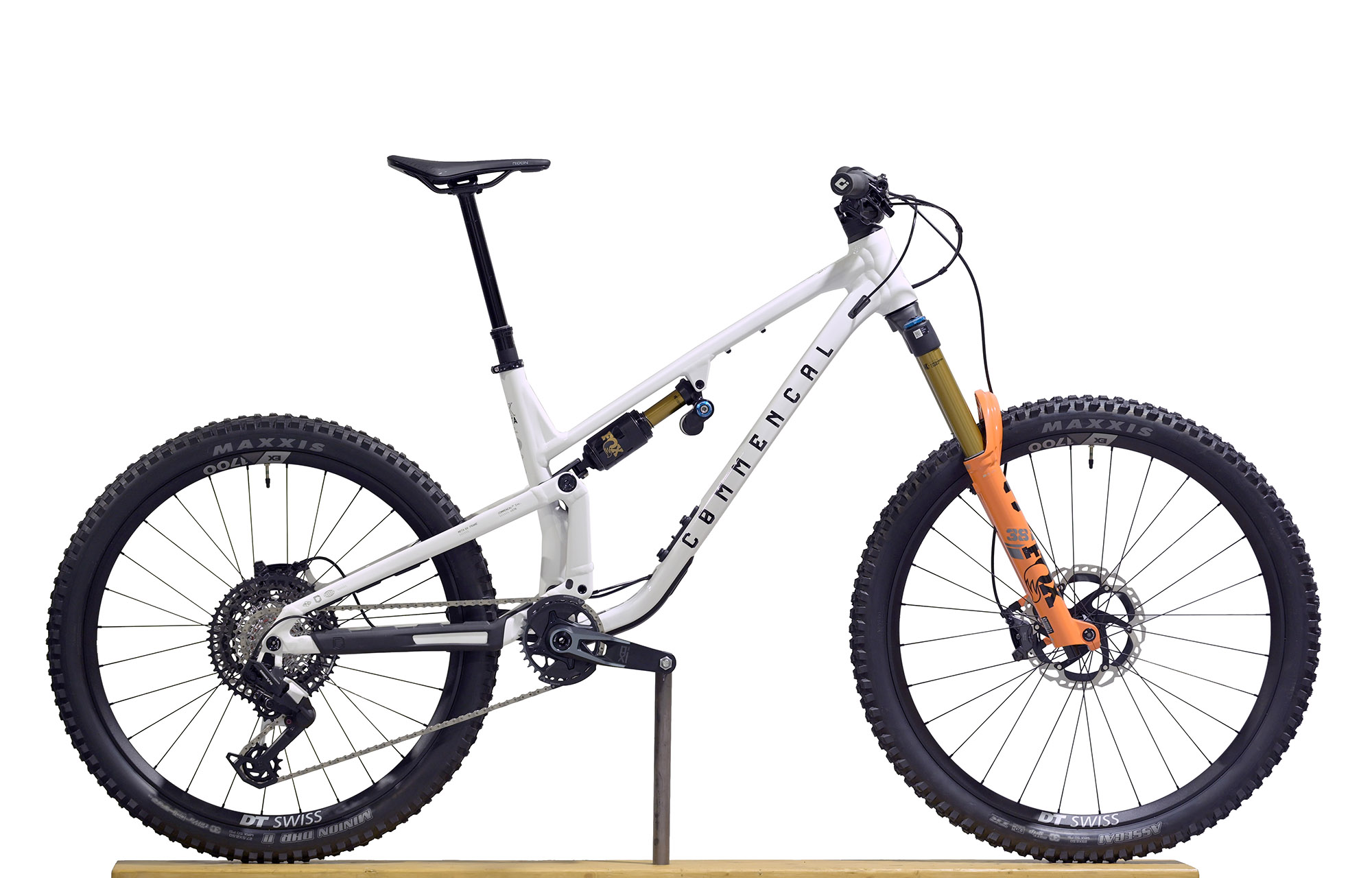 COMMENCAL META SX V5 SIGNATURE PURE WHITE - L (25132503) image number null