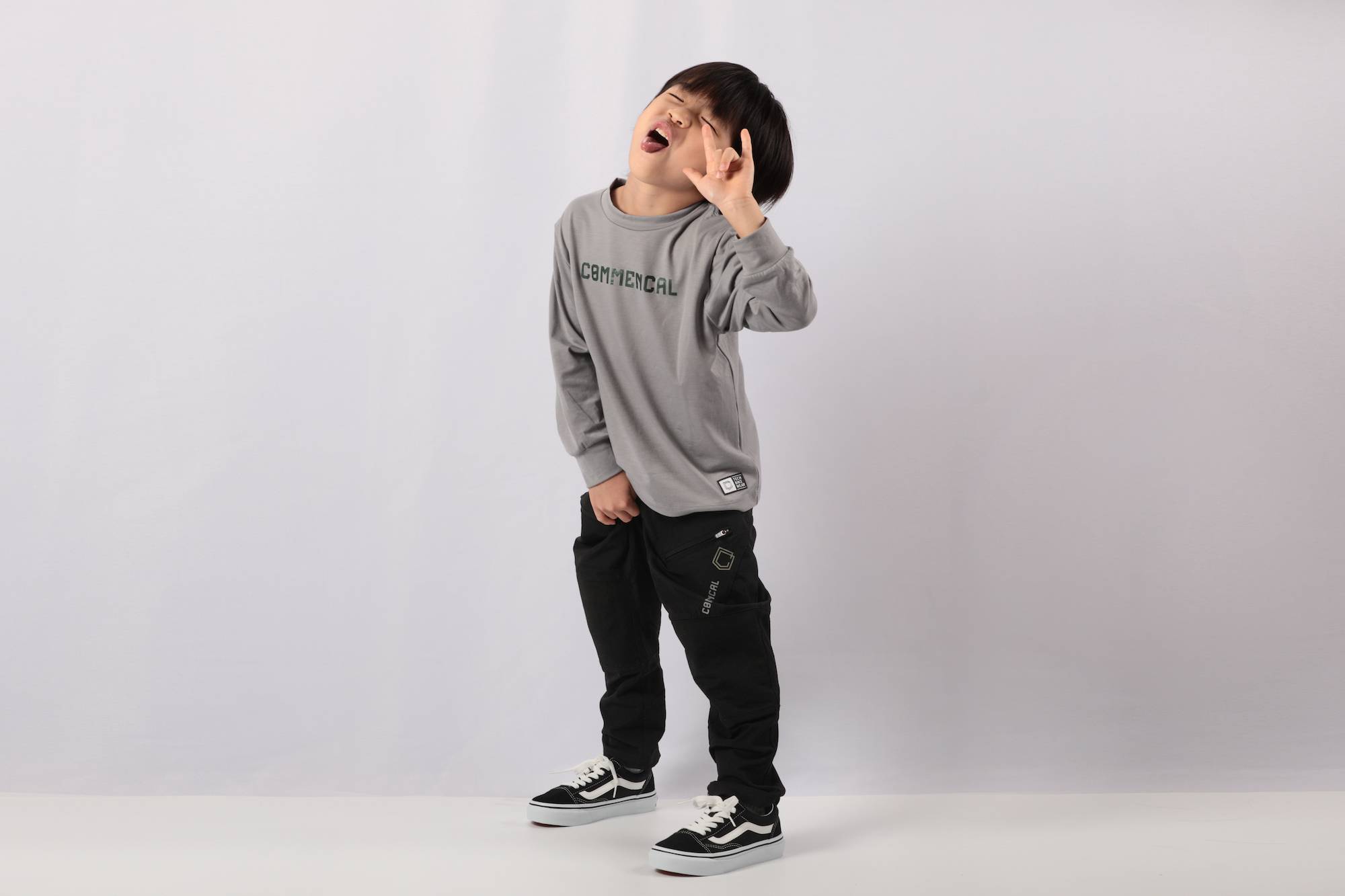 COMMENCAL KIDS LONG SLEEVE TECH-TEE GREY image number 0
