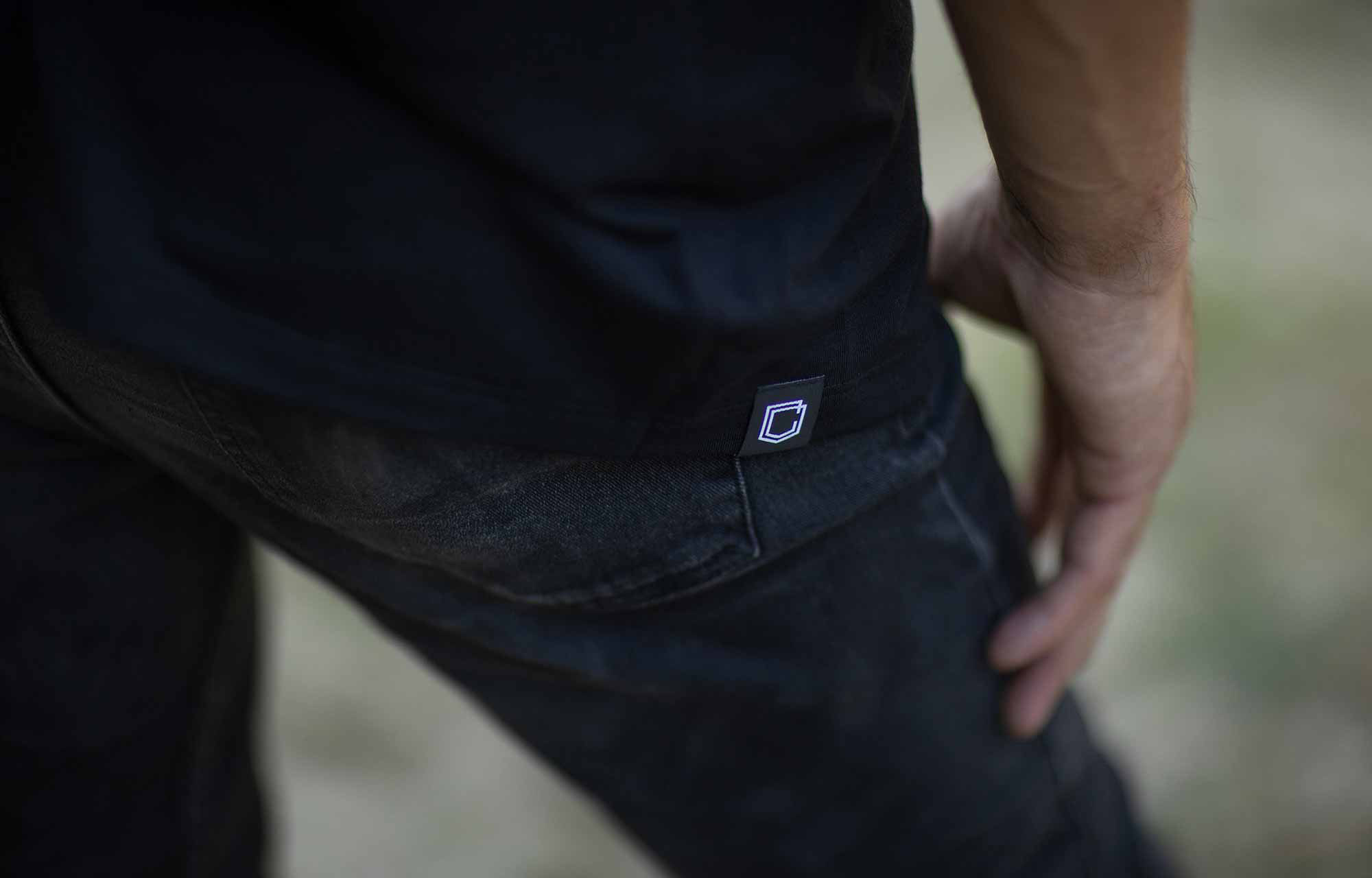COMMENCAL SHORT SLEEVE TECH TEE BLACK NEON image number 4