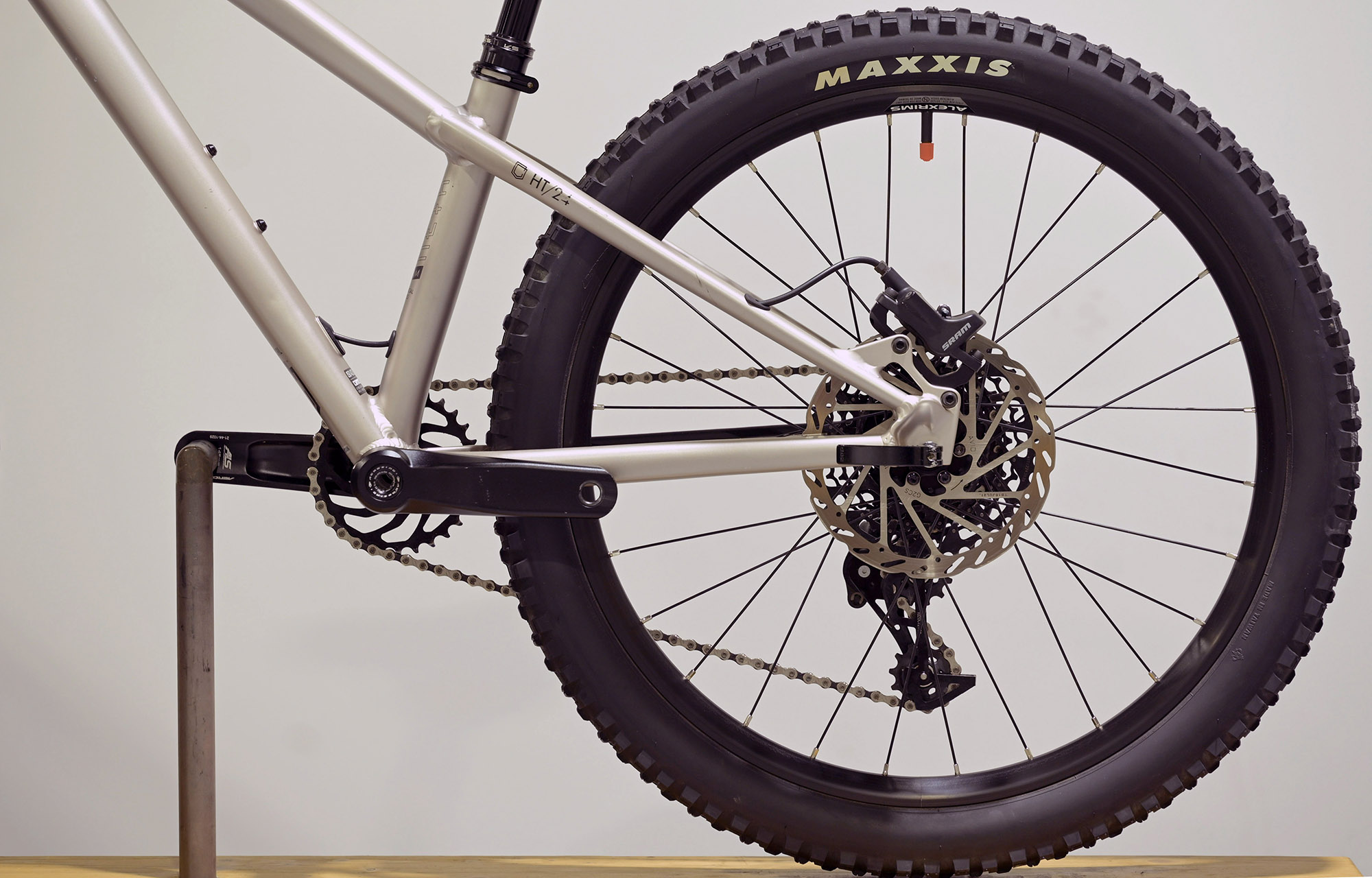 COMMENCAL META HT 24 CHAMPAGNE - (22170200) image cover number large 5