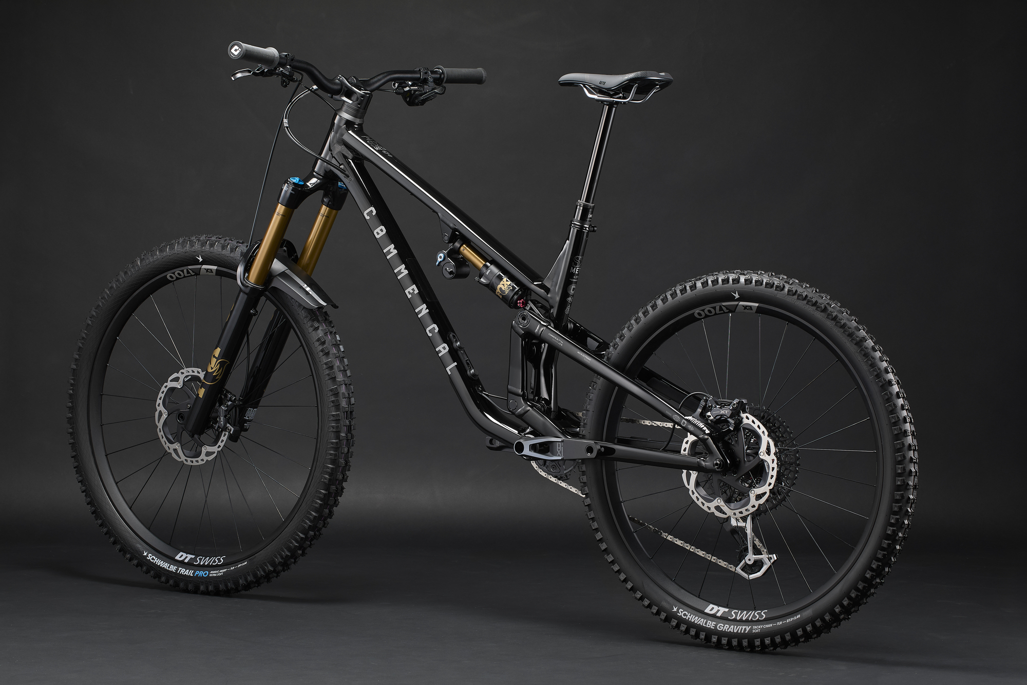 COMMENCAL META SX V5 SIGNATURE PURE BLACK 2027 image large number 2