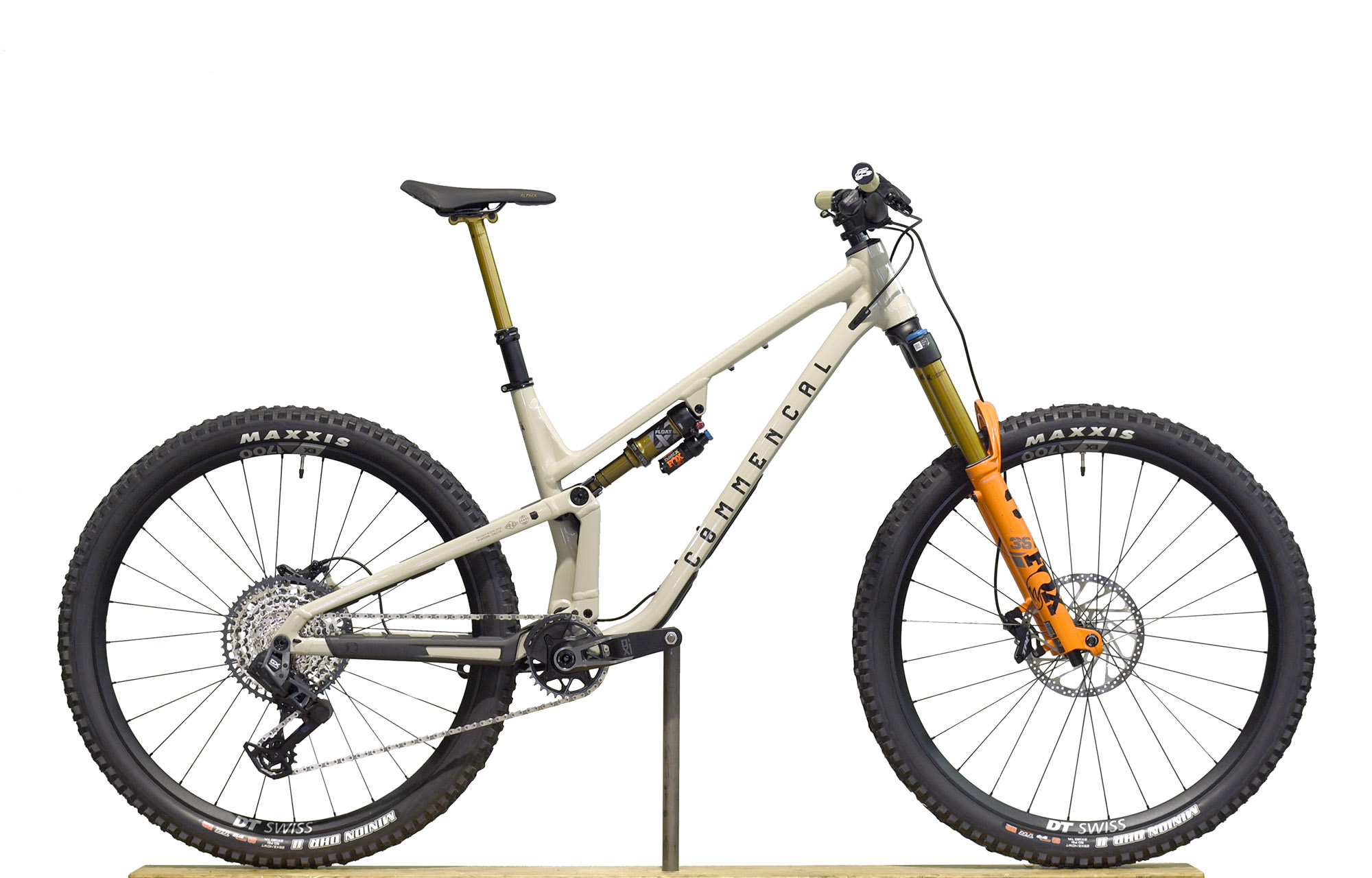 COMMENCAL META V5 T-TYPE CHALK - L (23120903) image number null