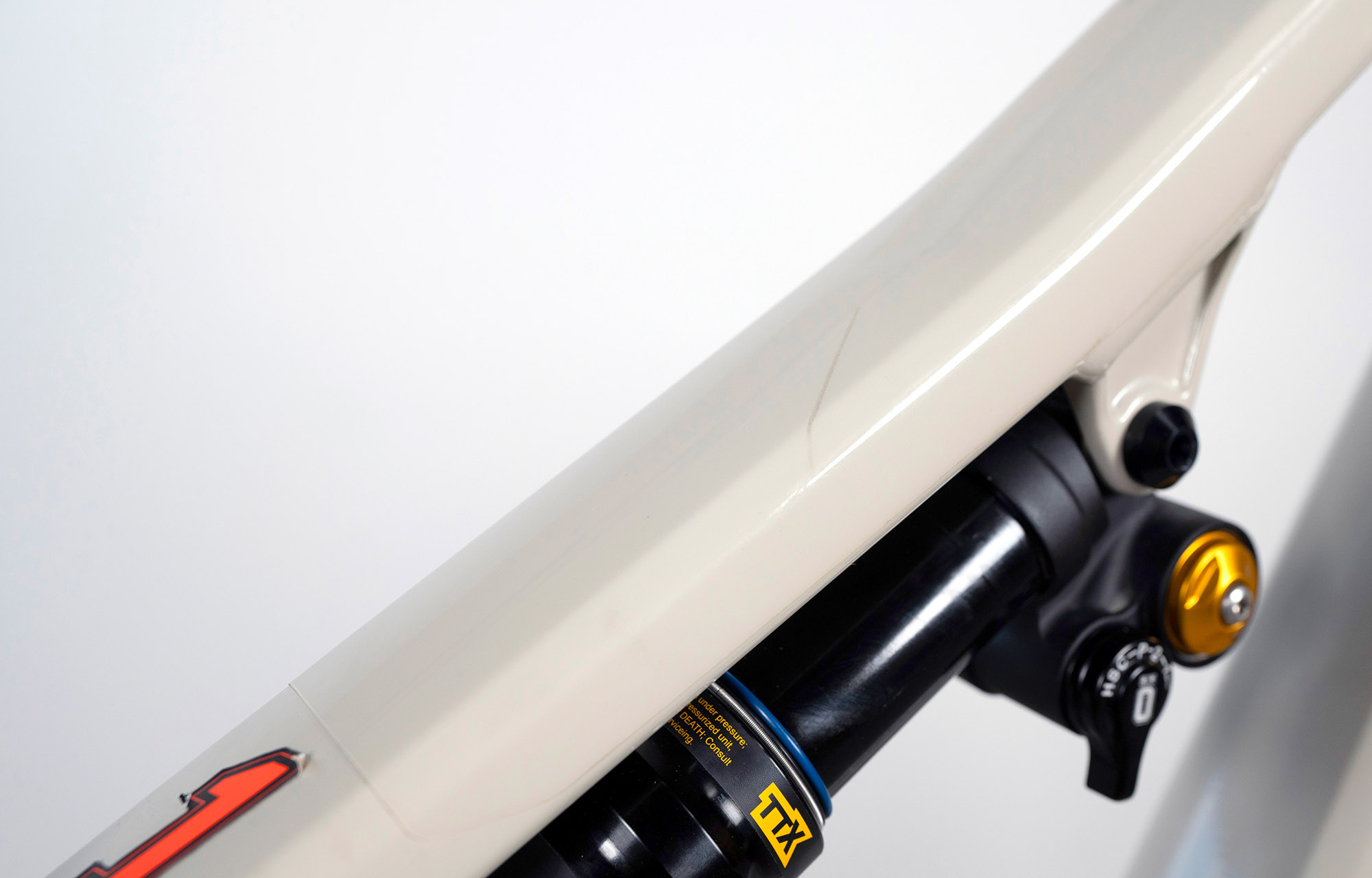 COMMENCAL T.E.M.P.O. OHLINS EDITION CHALK (S) image number null