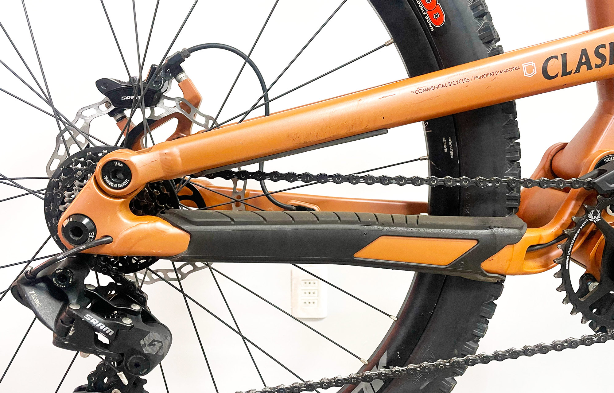 COMMENCAL CLASH RIDE PARK EDITION UTAH DIRT (L) image number null
