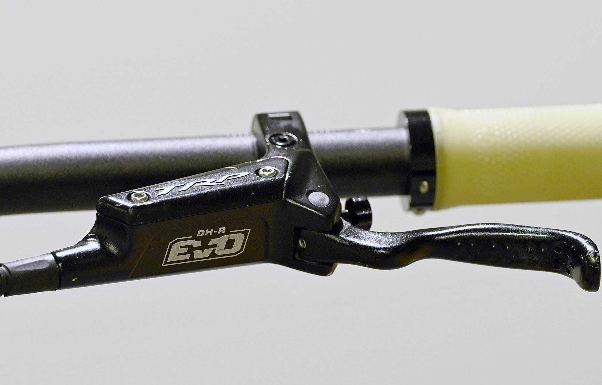 COMMENCAL SUPREME DH V5 ESSENTIAL GLITTERY WHITE - L (23150103) image number null