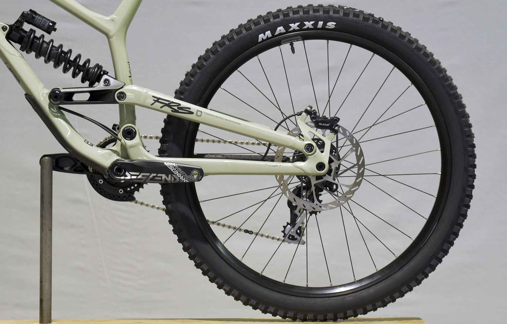 COMMENCAL FRS RIDE HERITAGE GREEN - M (22150402) image number null