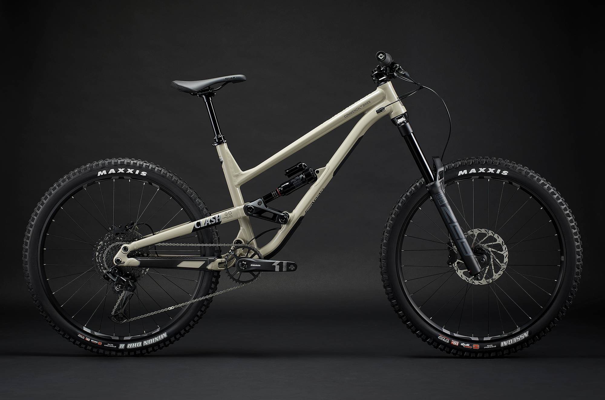 COMMENCAL CLASH RIDE CHALK NEW ROCKSHOX image number null