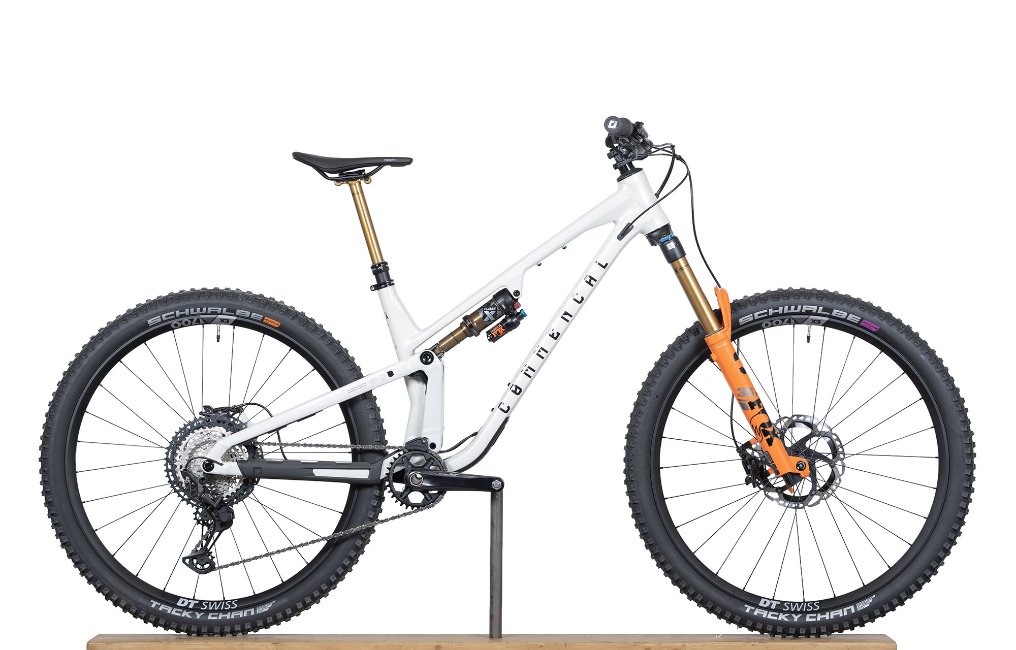 COMMENCAL META V5 SIGNATURE CLEAR SILVER - M (23121002) image number null