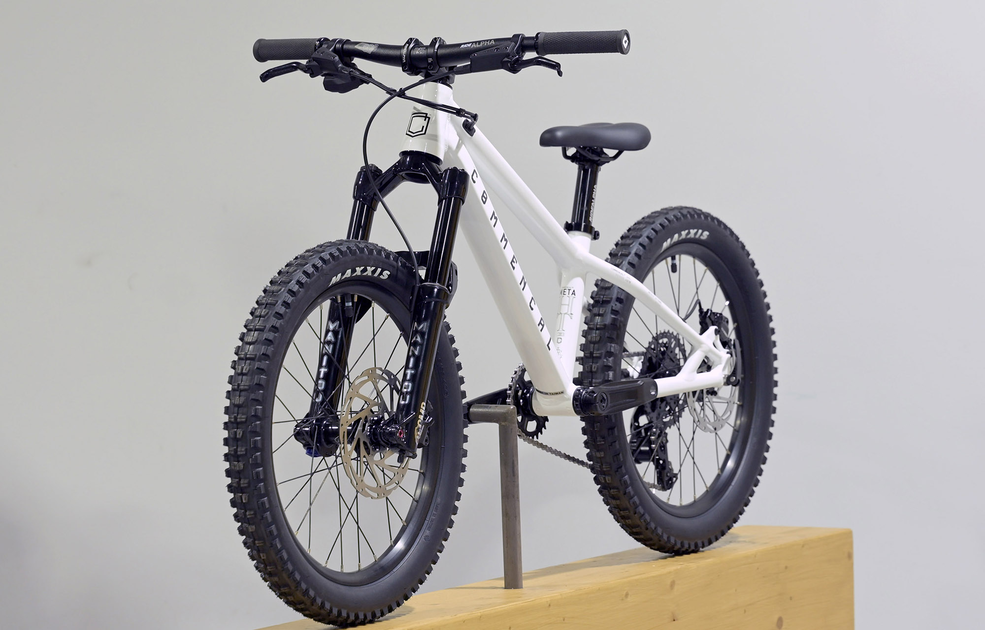 COMMENCAL META HT 20 PURE WHITE - (25170100) image cover number large 4