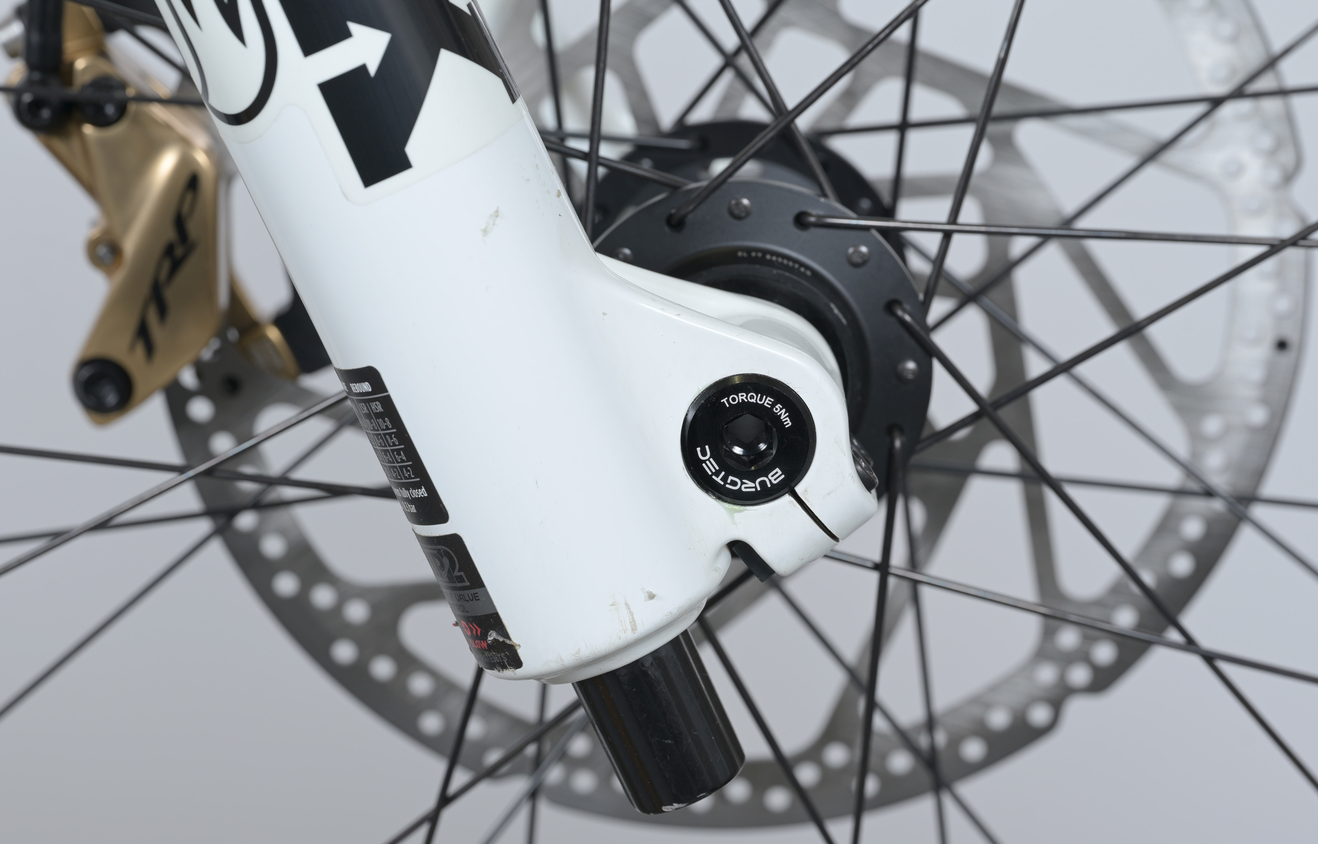 COMMENCAL SUPREME DH V5 SIGNATURE LTD PURE WHITE - L (23151003) image cover number large 7