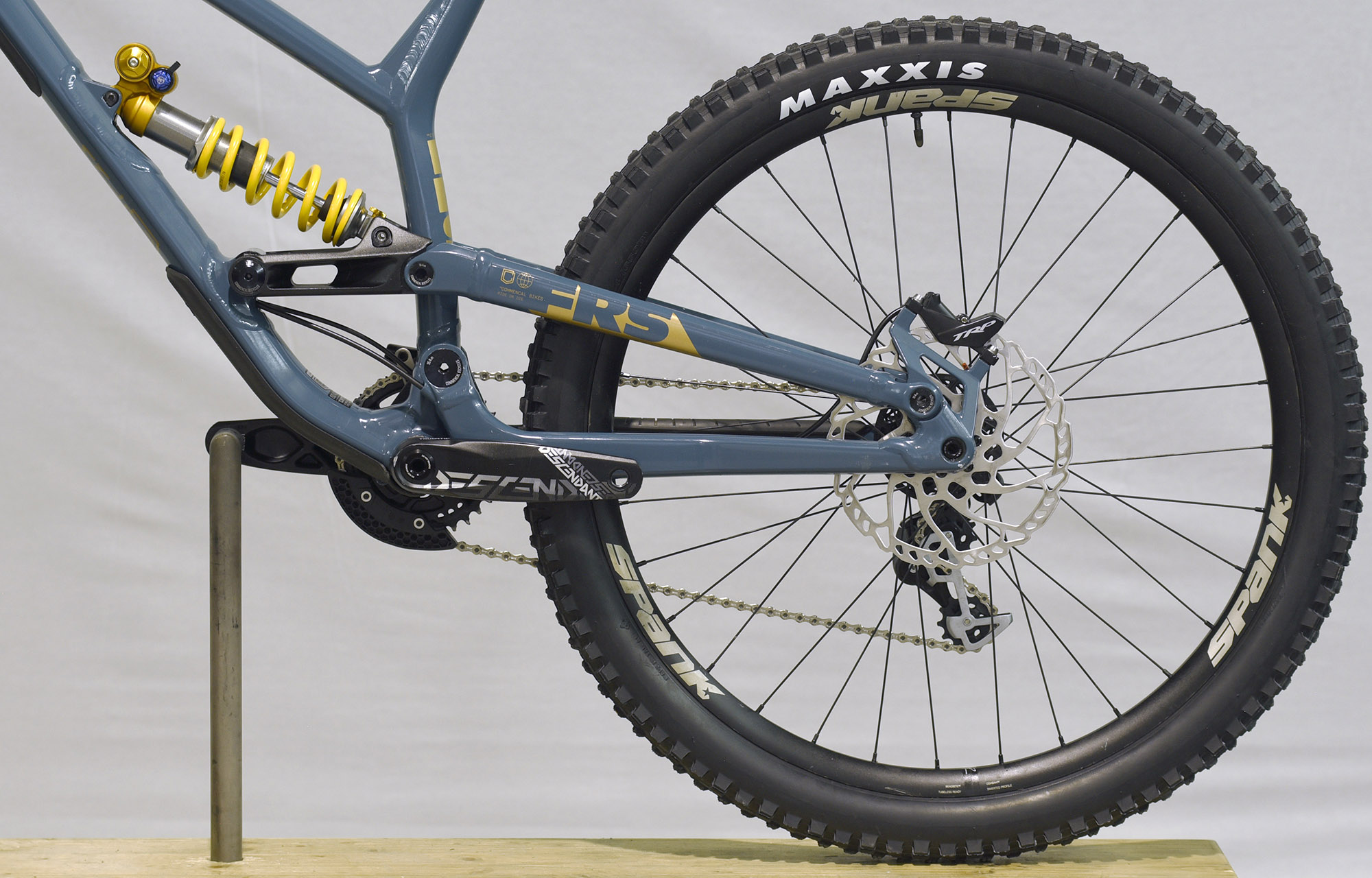 COMMENCAL FRS OHLINS EDITION AQUA BLUE - L (23150603) image number null