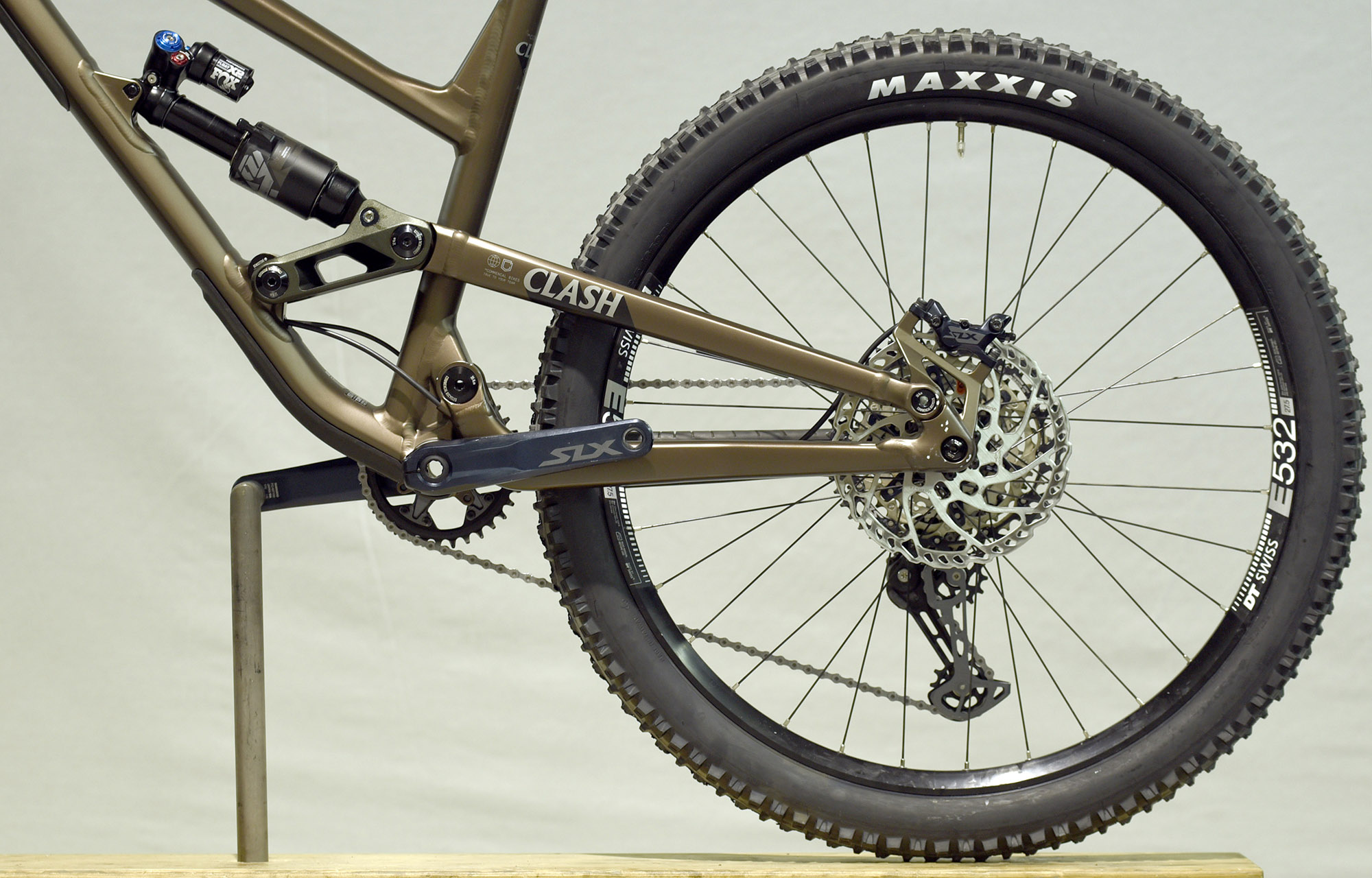 COMMENCAL CLASH ESSENTIAL FROZEN BROWN - L (22134503) image number null