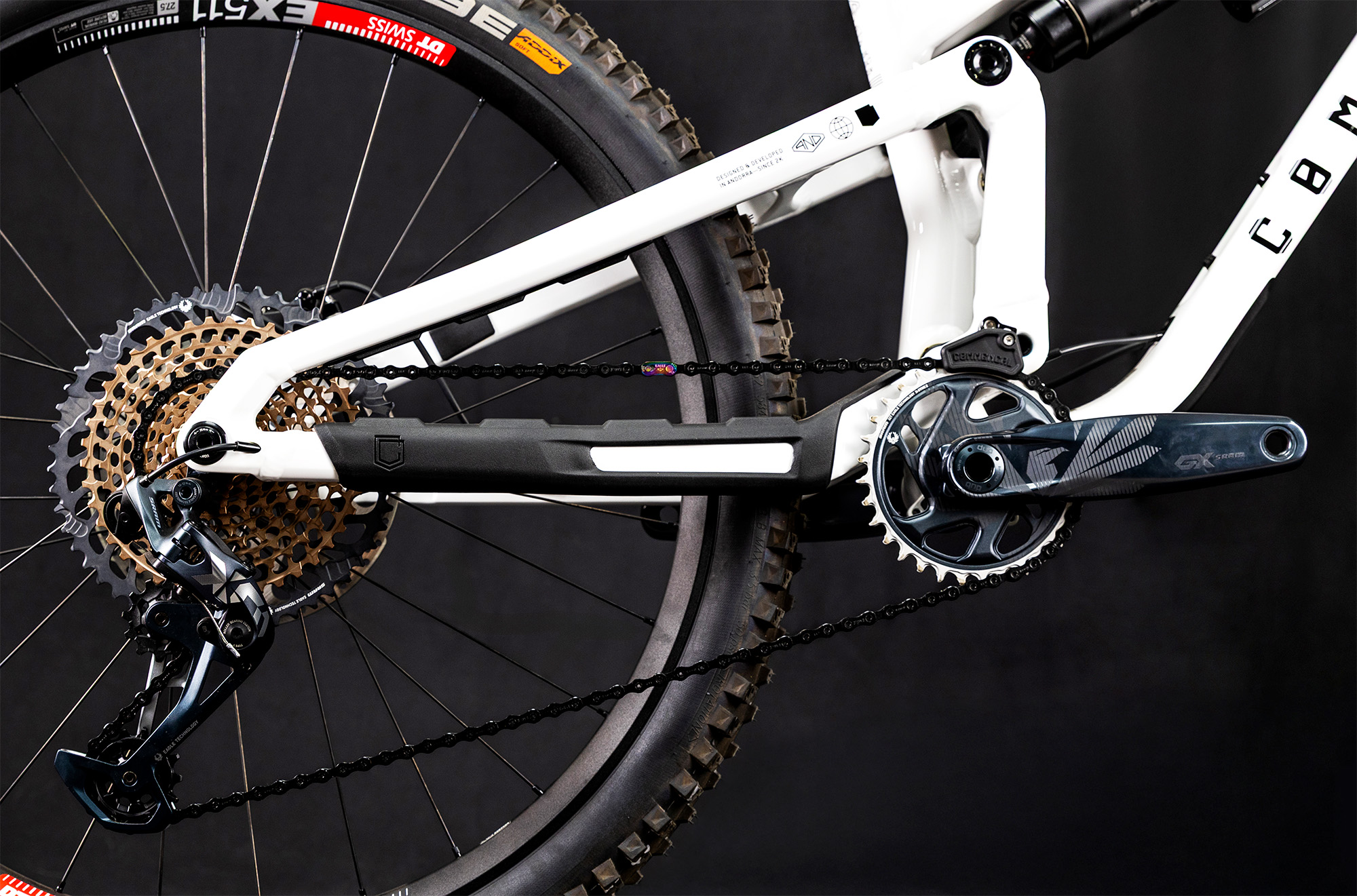 COMMENCAL META SX V5 PURE WHITE ALC image number null