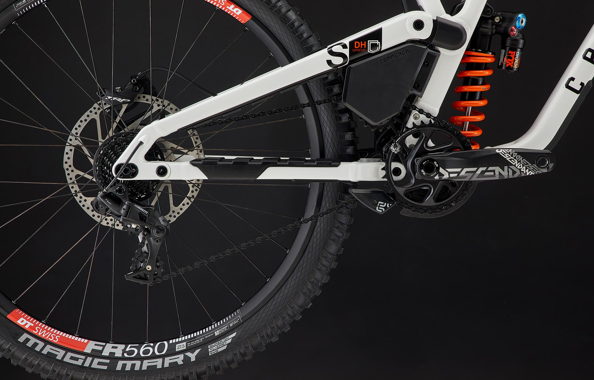 COMMENCAL SUPREME DH V5 SIGNATURE COIL PURE WHITE image number null