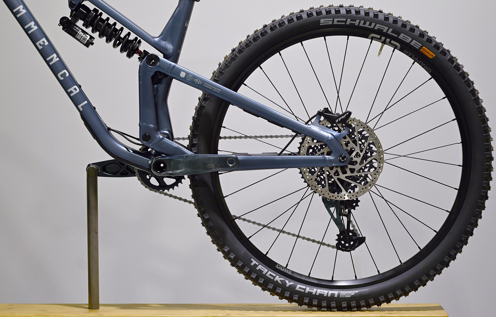 COMMENCAL META V5 RACE SPARKLY BLUE - M (23121302) image cover number large 5