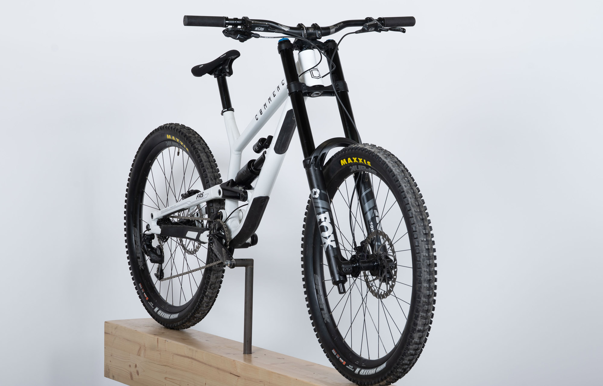 COMMENCAL FRS ESSENTIAL PURE WHITE - M (23150502) image large number 2