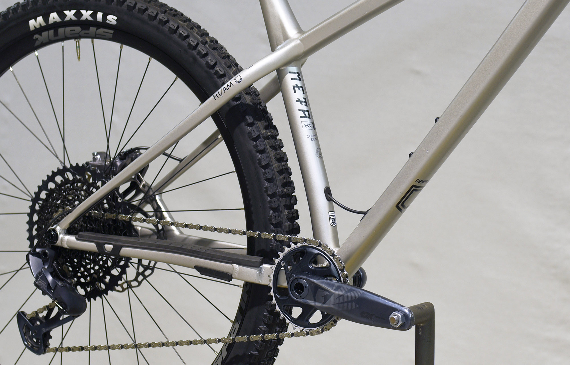 COMMENCAL META HT AM OHLINS EDITION SILVER - L (22131903) image number null