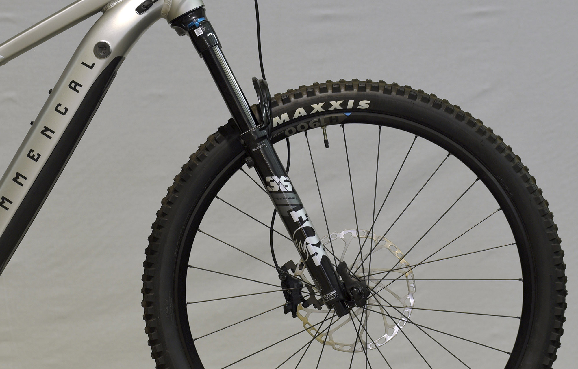 COMMENCAL META POWER TR BOSCH ESSENTIAL SILVER - L (22180203) 7km image number null
