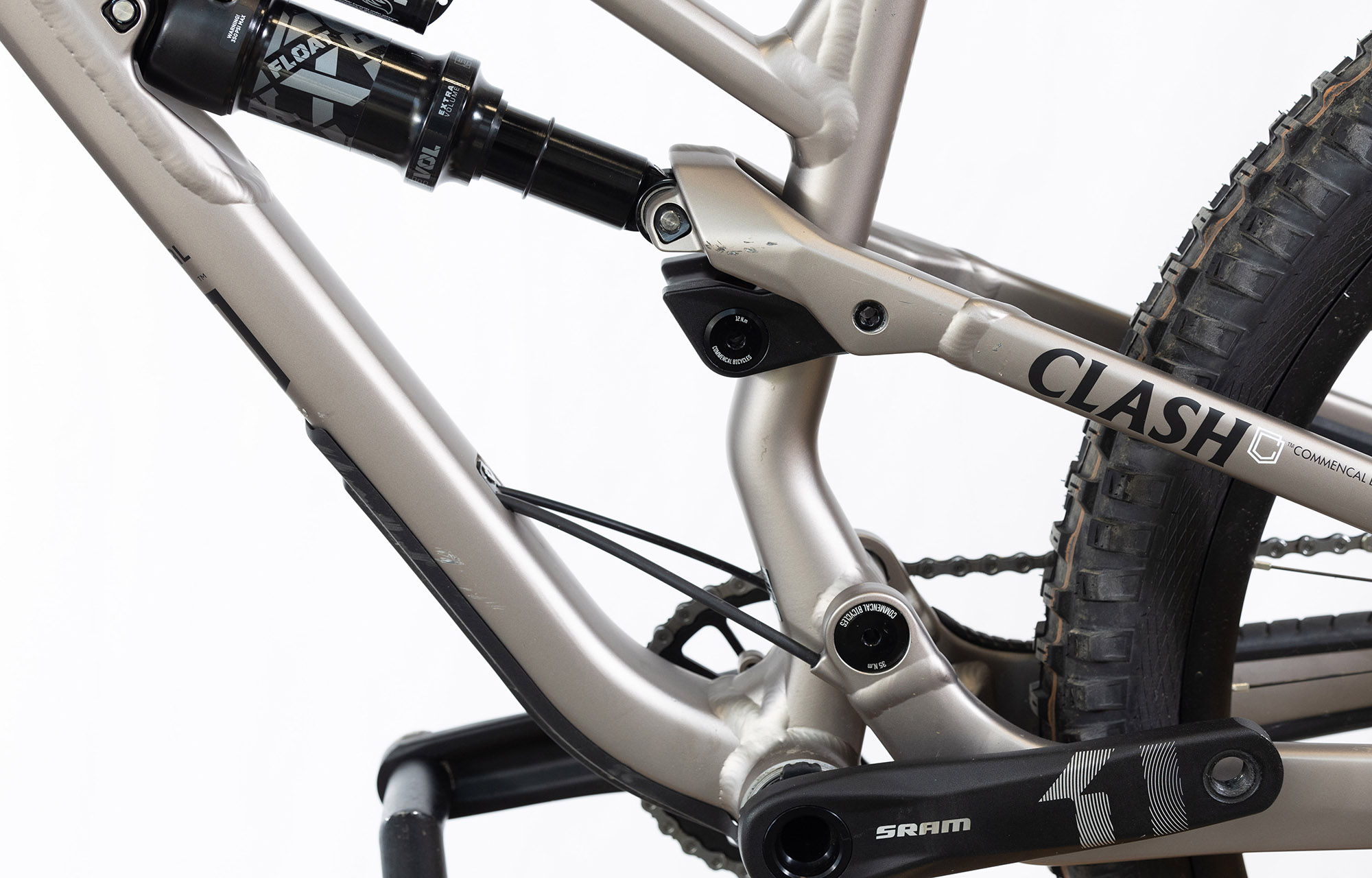 COMMENCAL CLASH JR CHAMPAGNE - (22170700) image cover number large 2