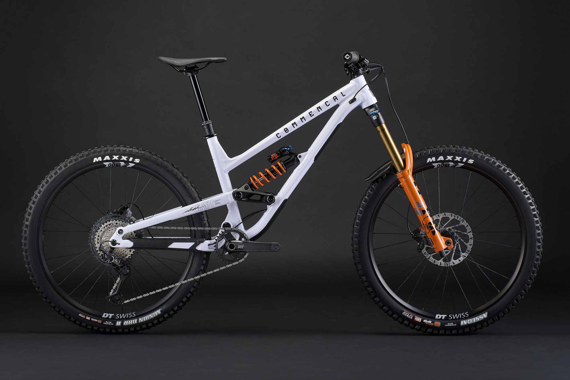 COMMENCAL CLASH SIGNATURE PURE WHITE 2026 image number null