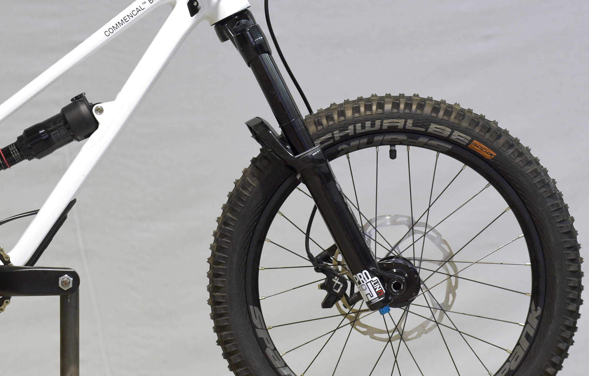 COMMENCAL CLASH 20 V2 PURE WHITE - 20 (22175300) image number null