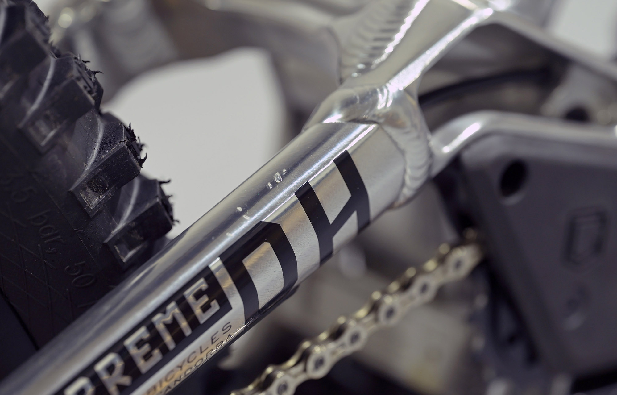 COMMENCAL SUPREME DH HIGH POLISHED ALC - M (21151802) image cover number large 8