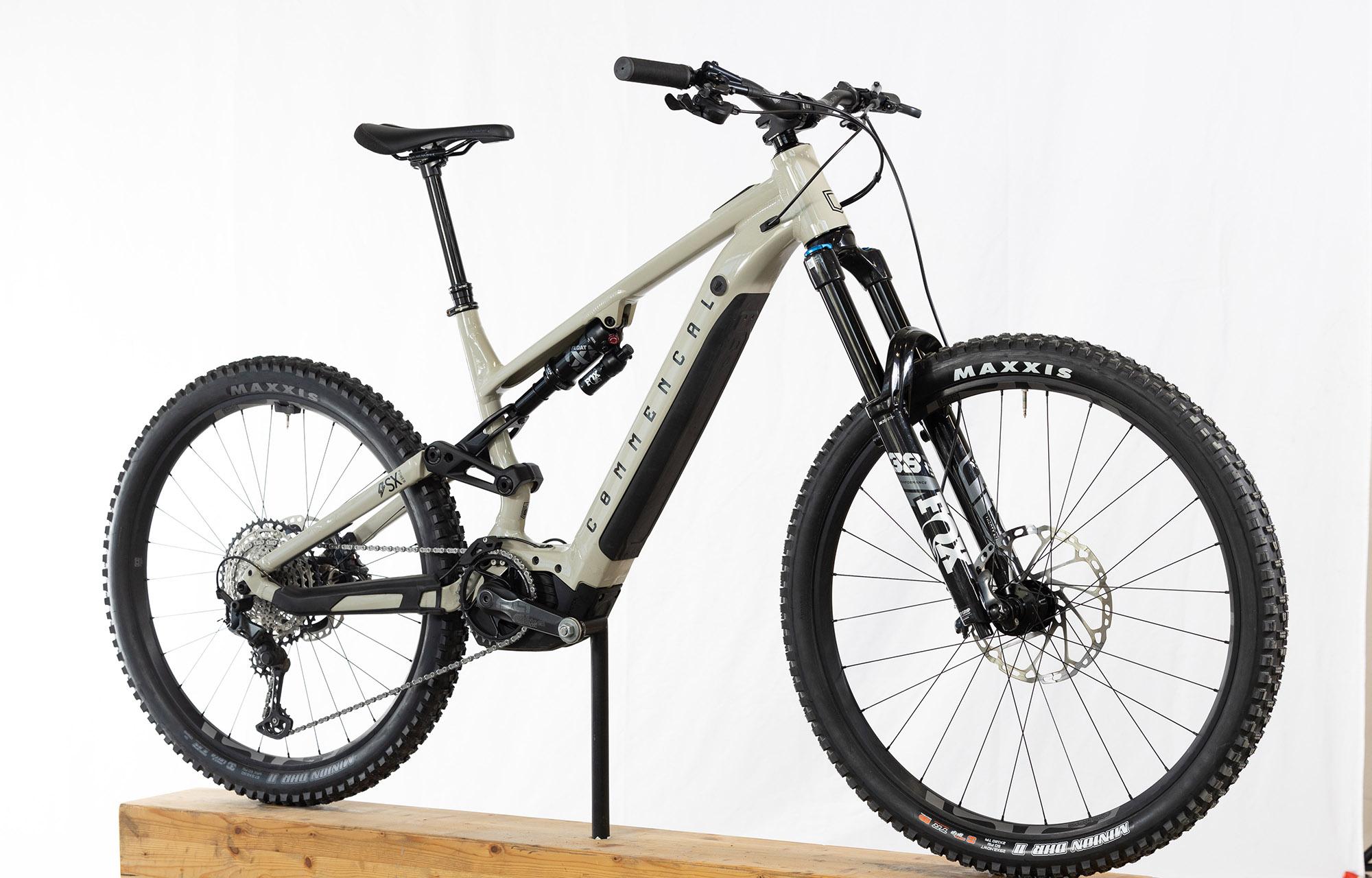 COMMENCAL META POWER SX BOSCH ESSENTIAL CHALK - L (22135903) 1170km image cover number large 0