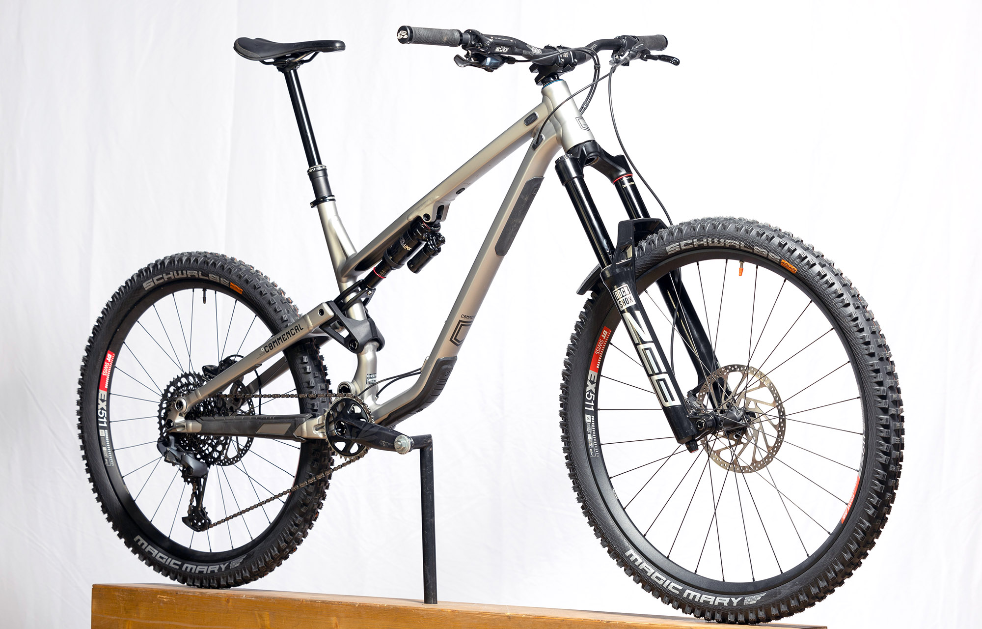 COMMENCAL META SX V4 RACE SILVER (XL) image number null