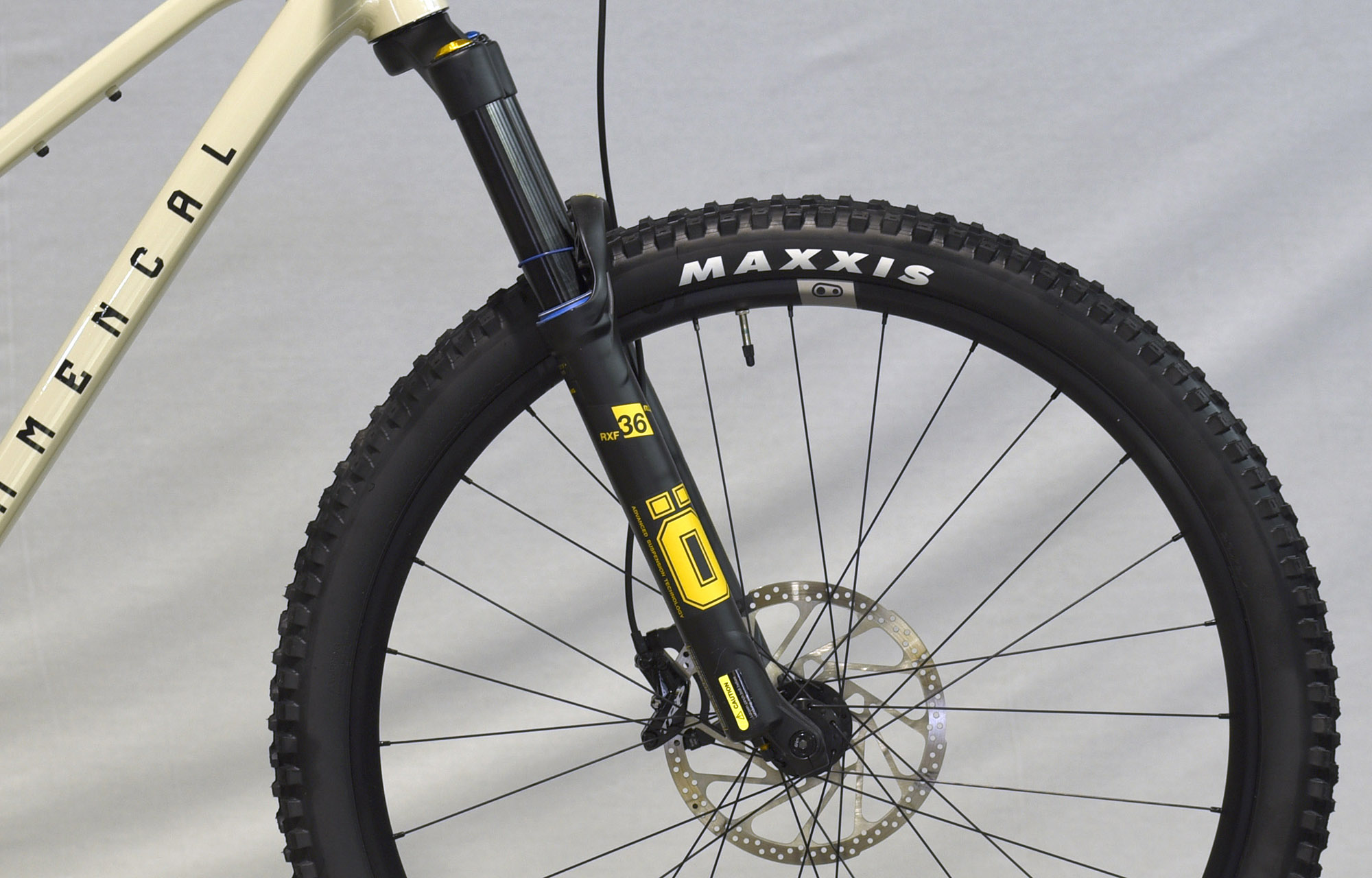 COMMENCAL T.E.M.P.O. OHLINS EDITION CHALK - M (22123902) image number null