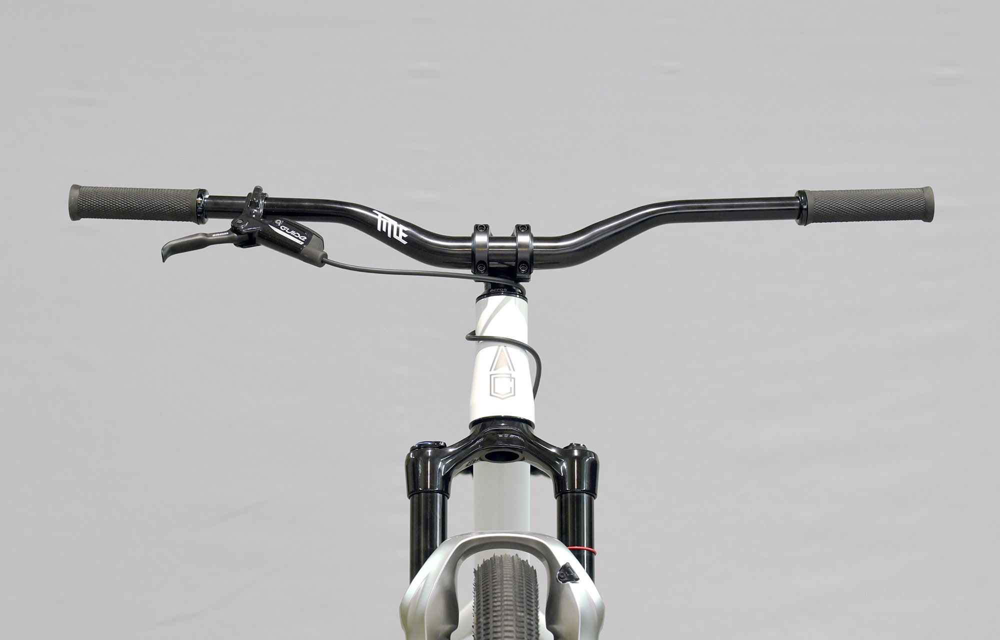 COMMENCAL ABSOLUT RS PURE WHITE - M (22140502) image number null