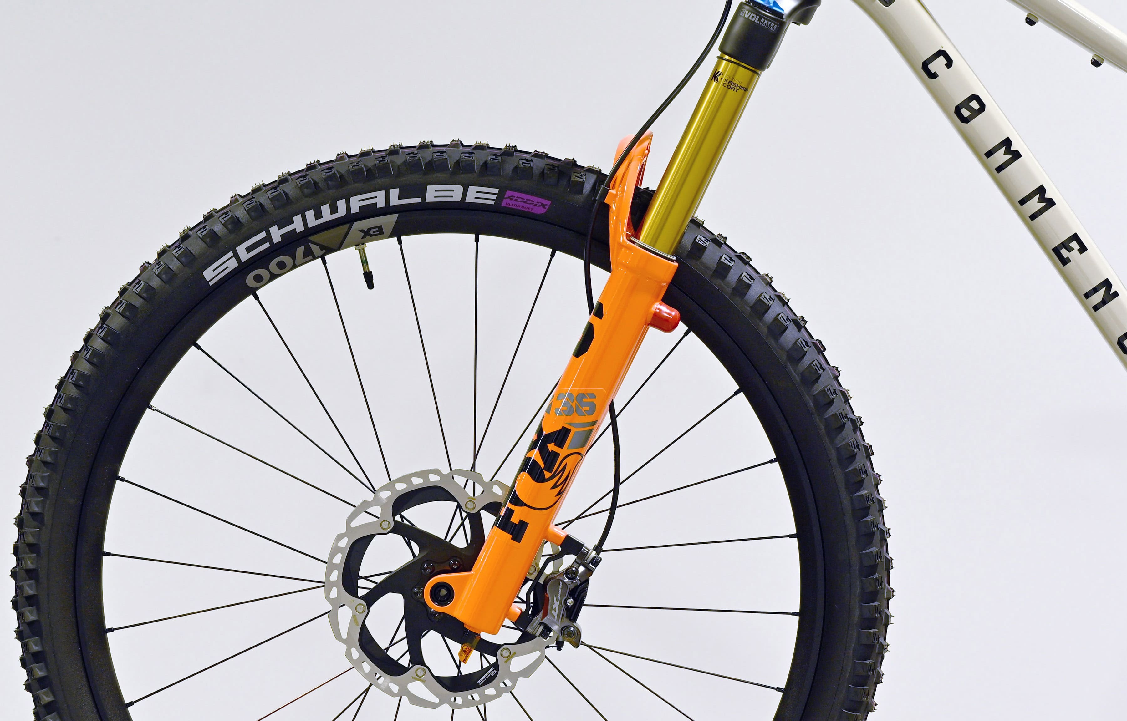 COMMENCAL META V5 T-TYPE CHALK - L (24120702) image number null