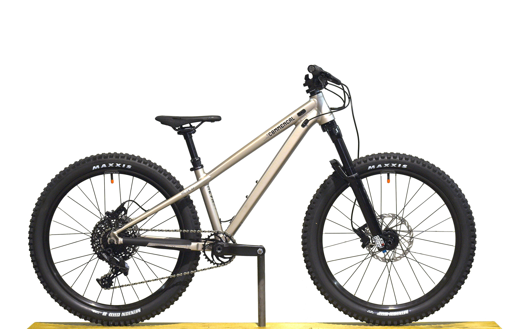 COMMENCAL META HT 24 V2 CHAMPAGNE - 24 (22170200) image number null