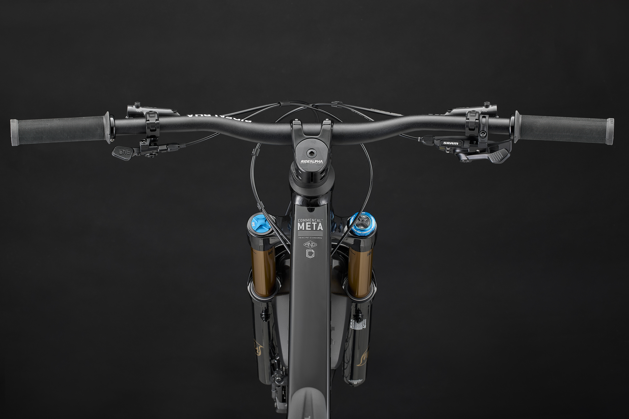 COMMENCAL META V5 SIGNATURE PURE BLACK  2027 image large number 3
