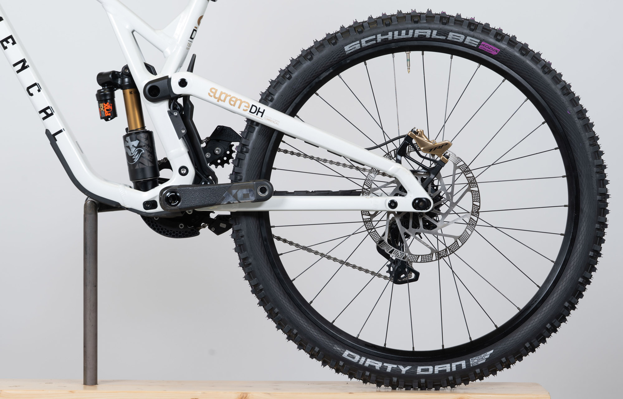 COMMENCAL SUPREME DH V5 SIGNATURE PURE WHITE ALC - S (24100026) image large number 5