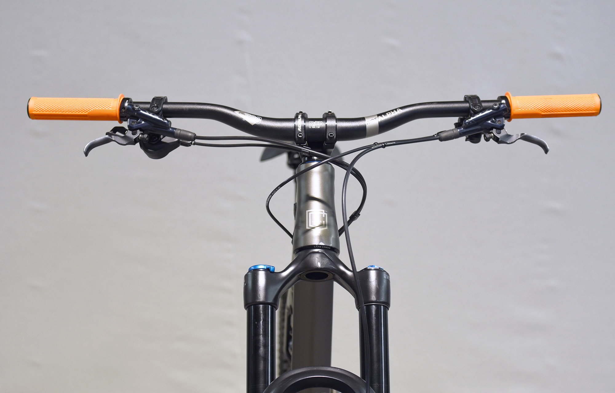 COMMENCAL META SX V4 ESSENTIAL - M (22130602) image number null