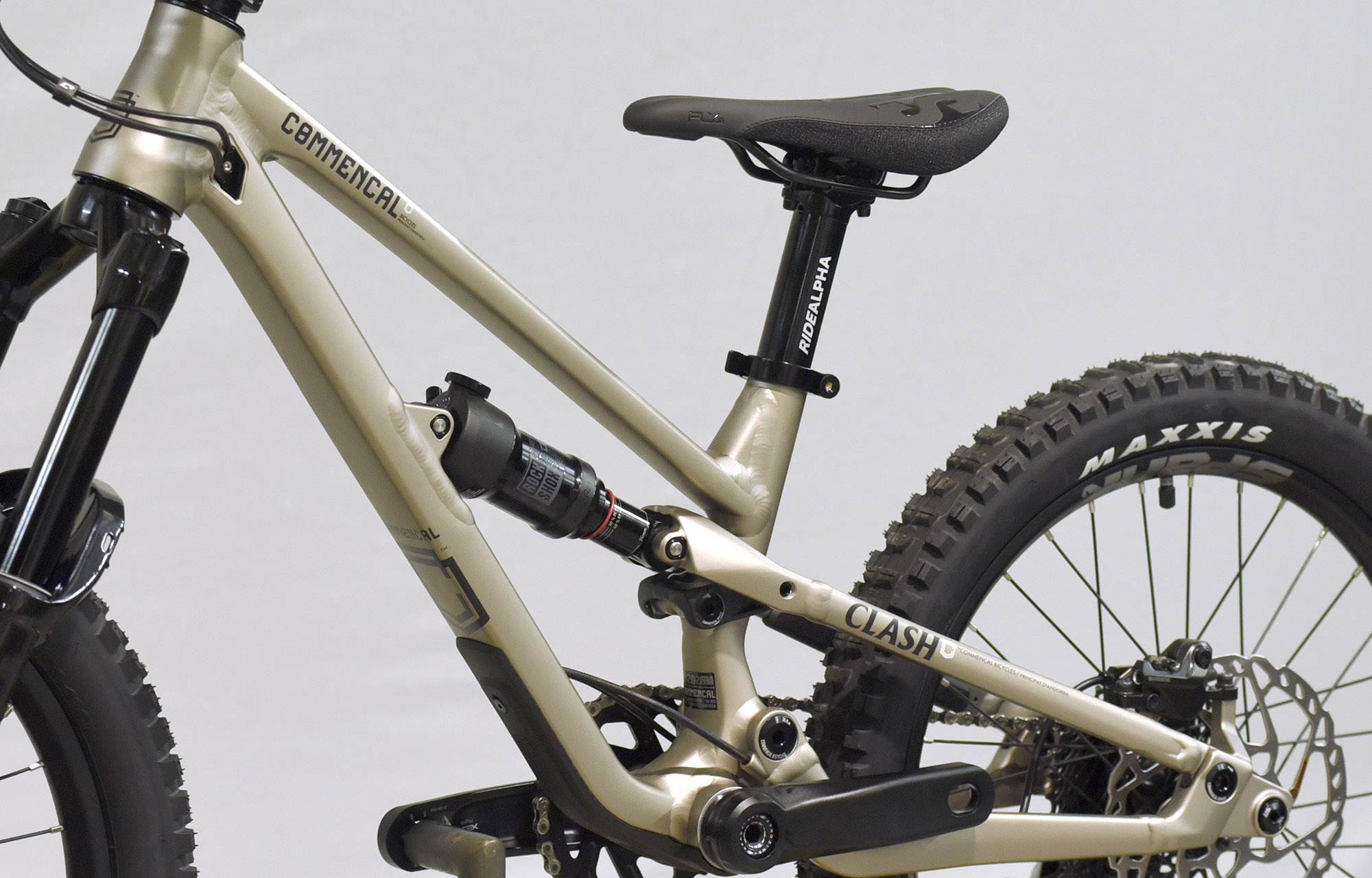 COMMENCAL CLASH 20 CHAMPAGNE - 20 (21175000) image number null