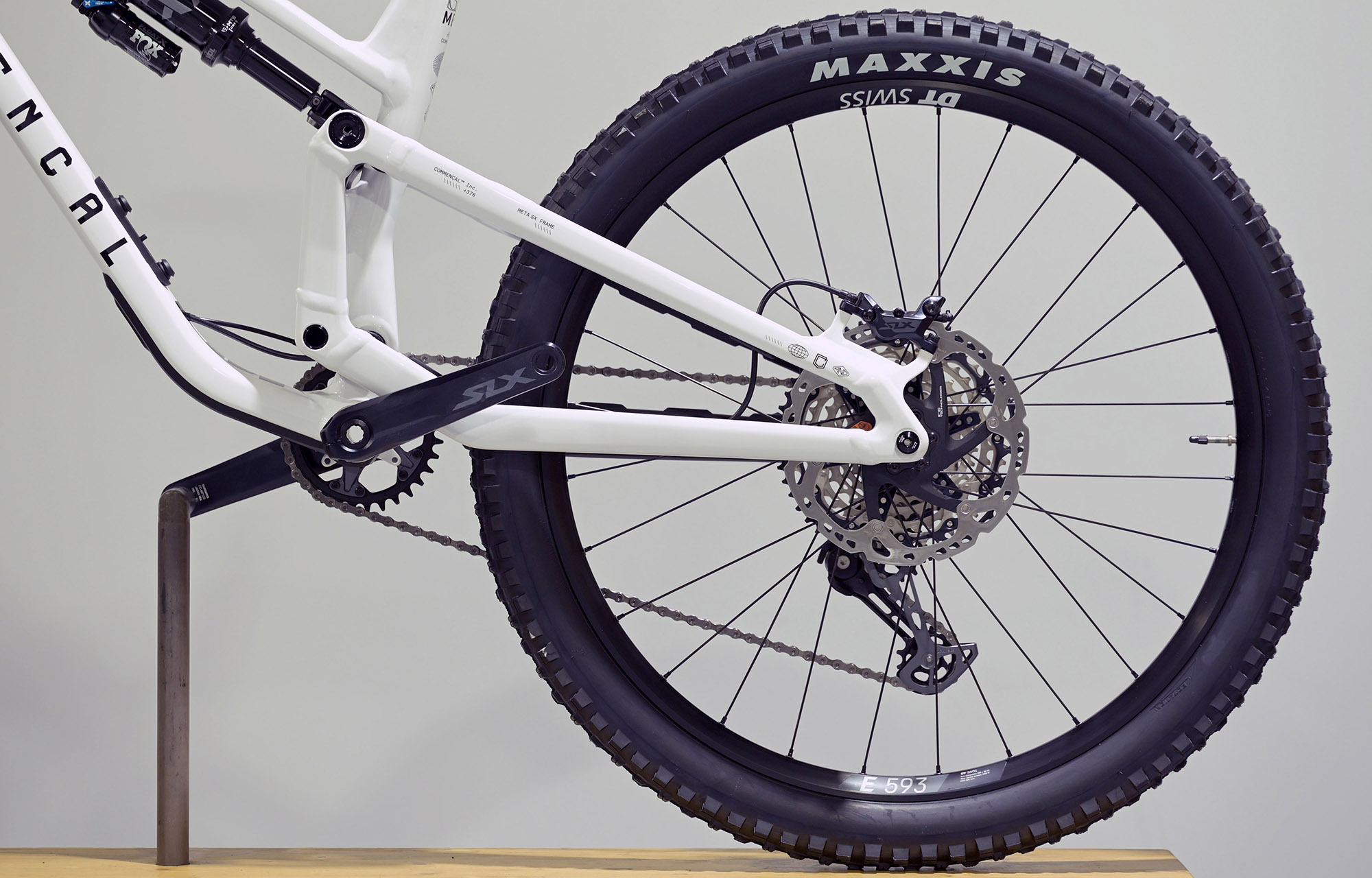 COMMENCAL META SX V5 ESSENTIAL PURE WHITE - L (25130303) image cover number large 3