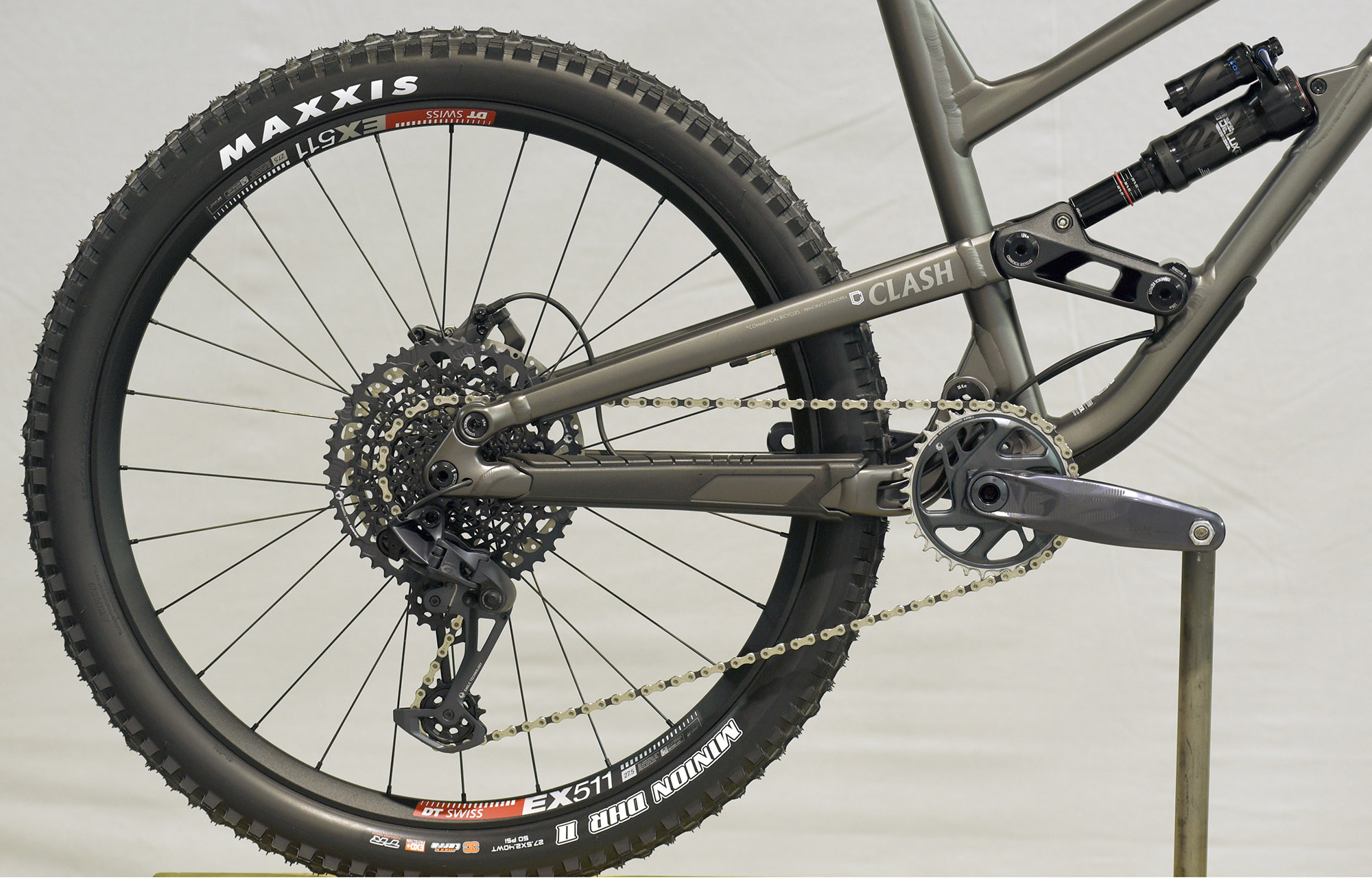 COMMENCAL CLASH RACE DARK SLATE NEW ROCKSHOX - L (22134603) image number null