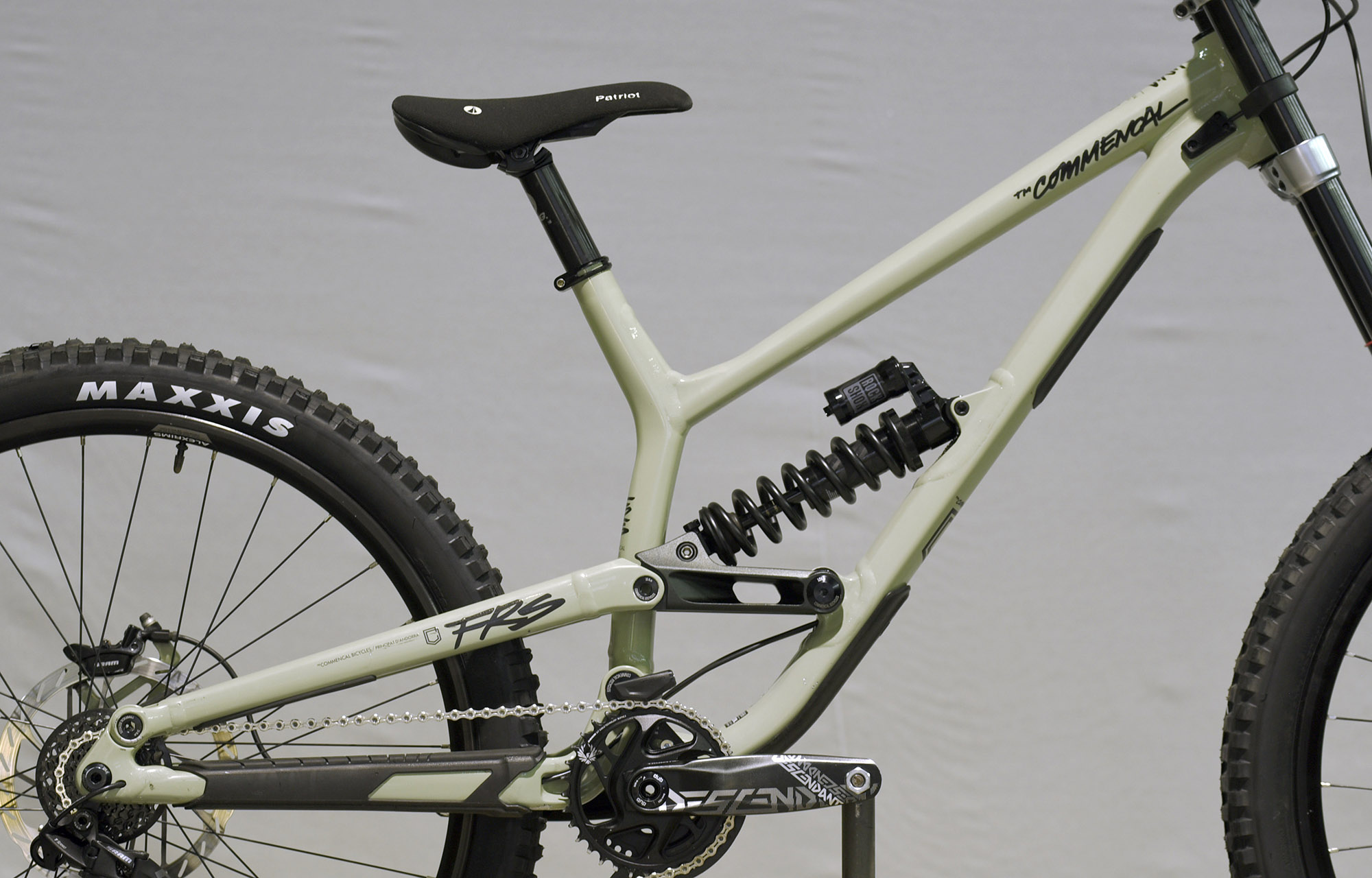 COMMENCAL FRS RIDE HERITAGE GREEN - M (22150402) image number null